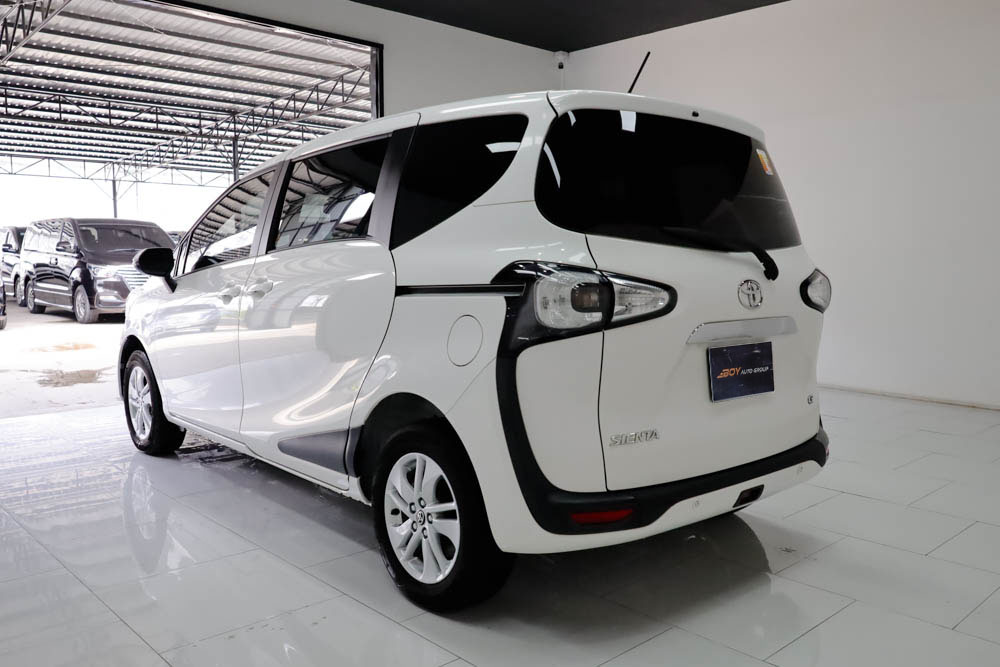 TOYOTA SIENTA 1.5 G (A2886)