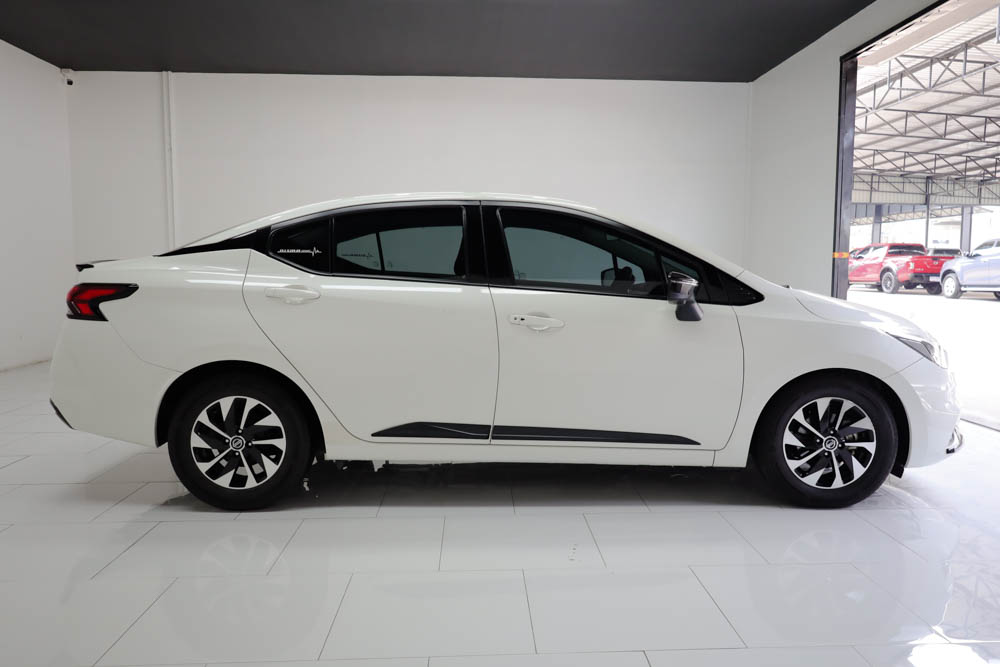 NISSAN ALMERA 1.0 VL (A2901)