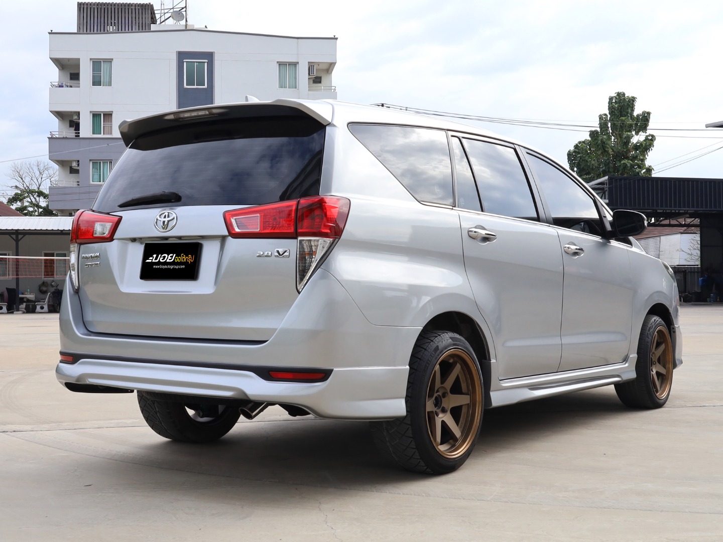 TOYOTA INNOVA 2.8 V (A2916)