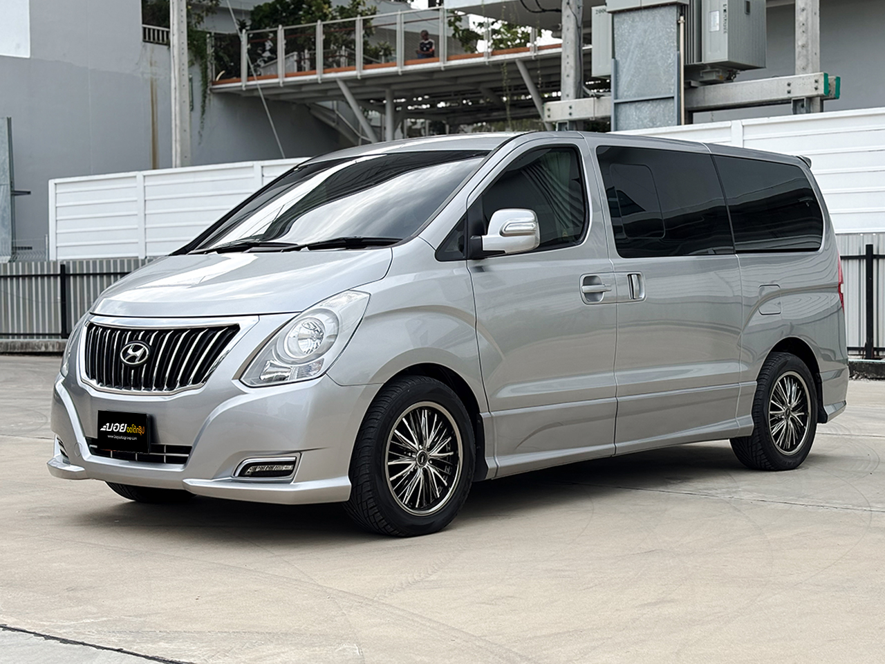 HYUNDAI H1 2.5 ELITE (A2943)