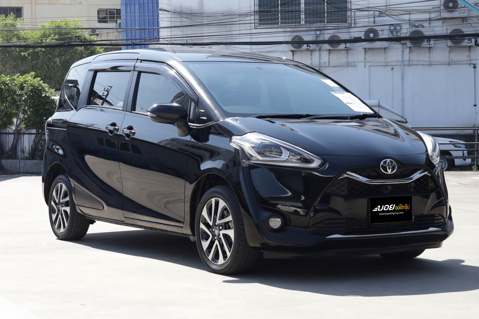 TOYOTA SIENTA 1.5 V (A2933)