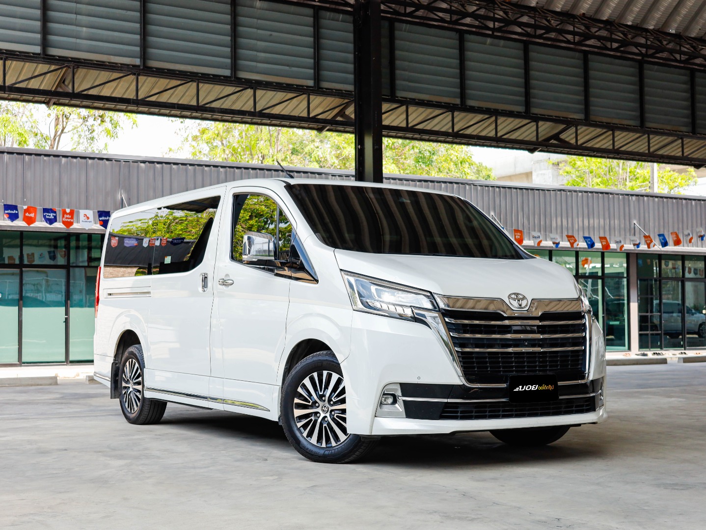 TOYOTA MAJESTY 2.8 GRANDE (A3055)