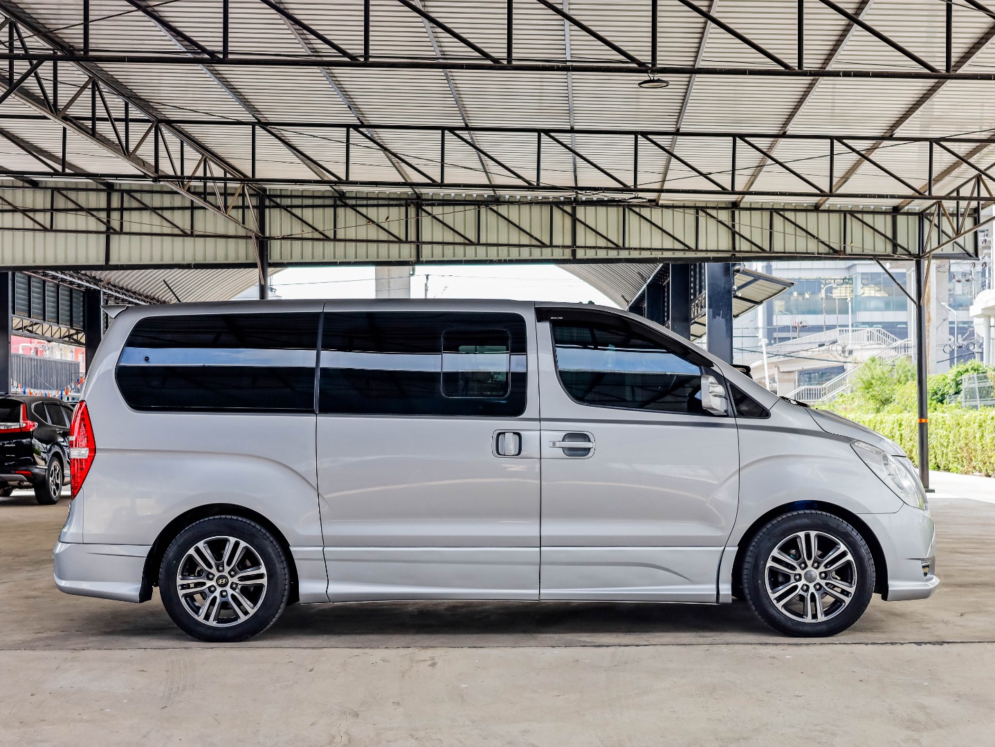 HYUNDAI H1 2.5 ELITE (11ที่นั่ง) (A3063)