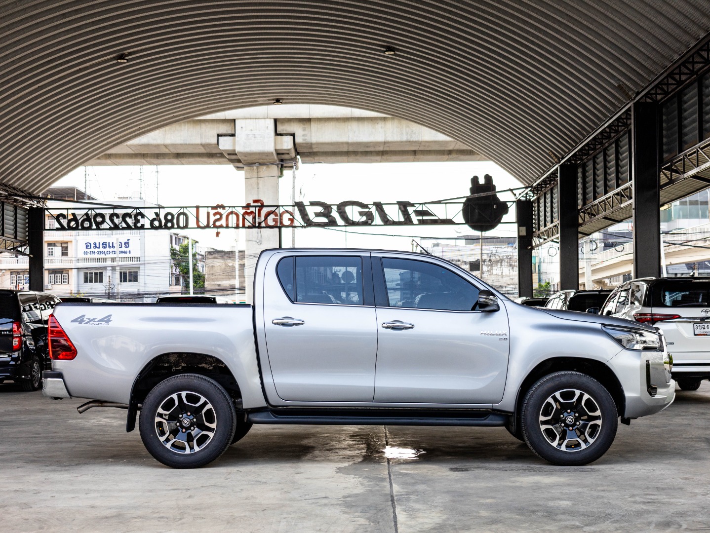 TOYOTA  HILUX REVO DOBLE CAB 2.8 HIGH (4WD)(B1606)
