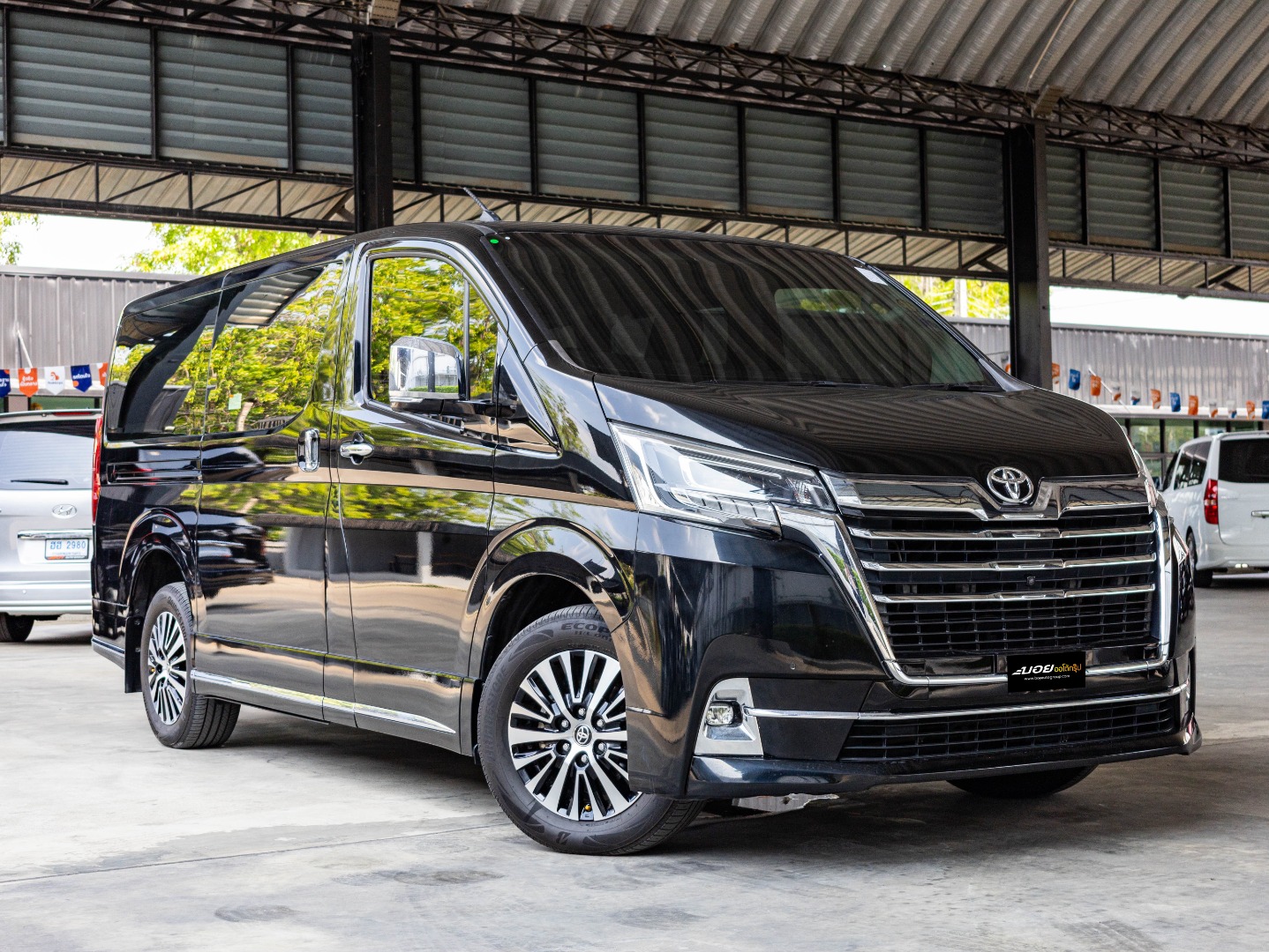 TOYOTA MAJESTY 2.8 PREMIUM (A3077)