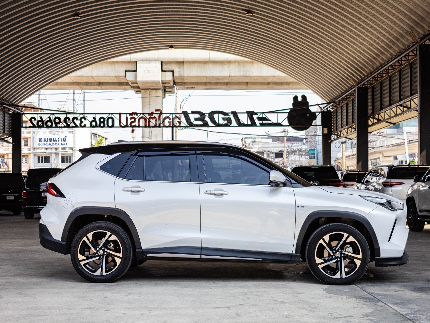 TOYOTA YARIS CROSS 1.5 HEV PREMIUM LUXURY (A3086)