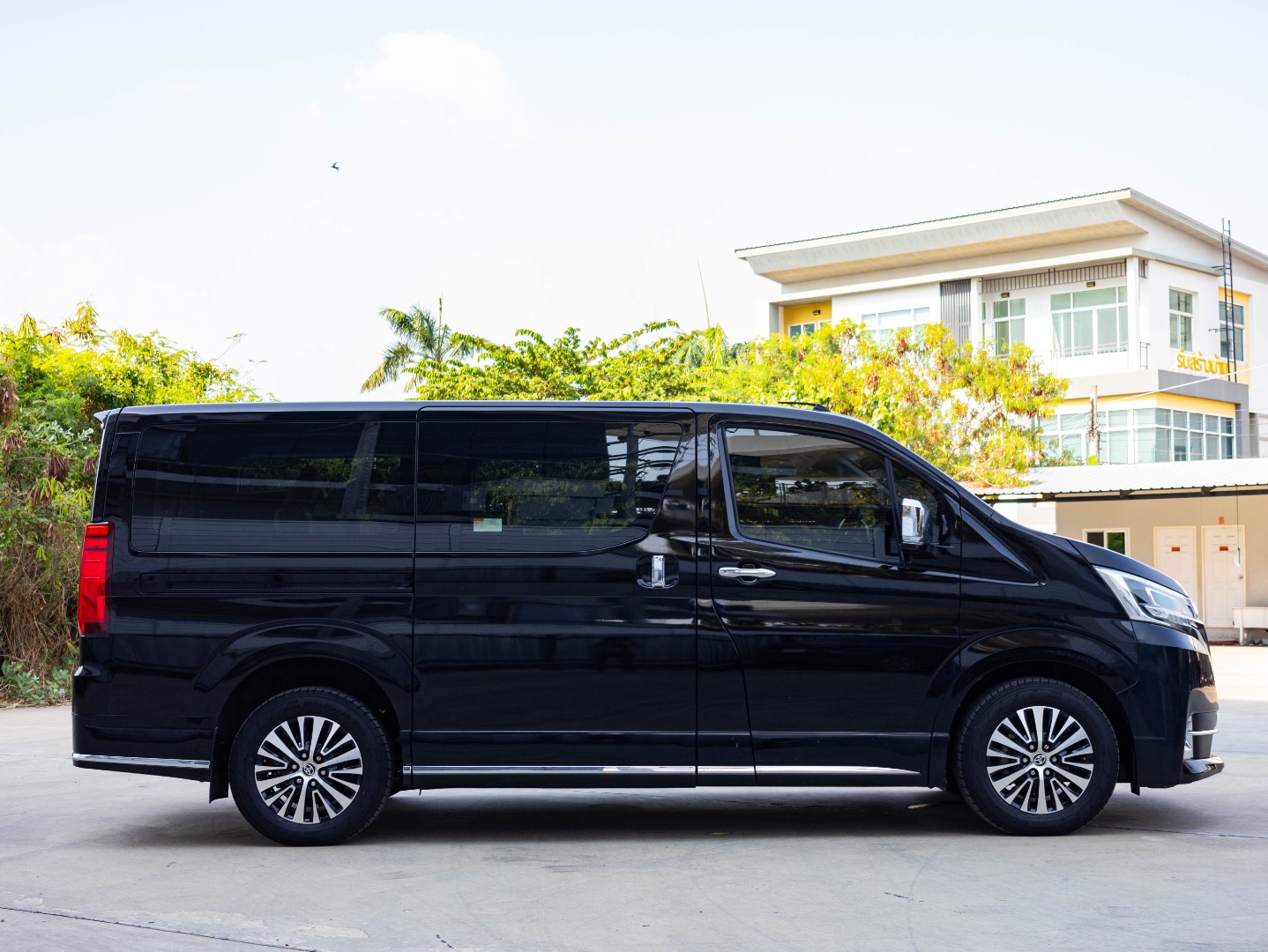 TOYOTA MAJESTY 2.8 GRANDE (A3083)