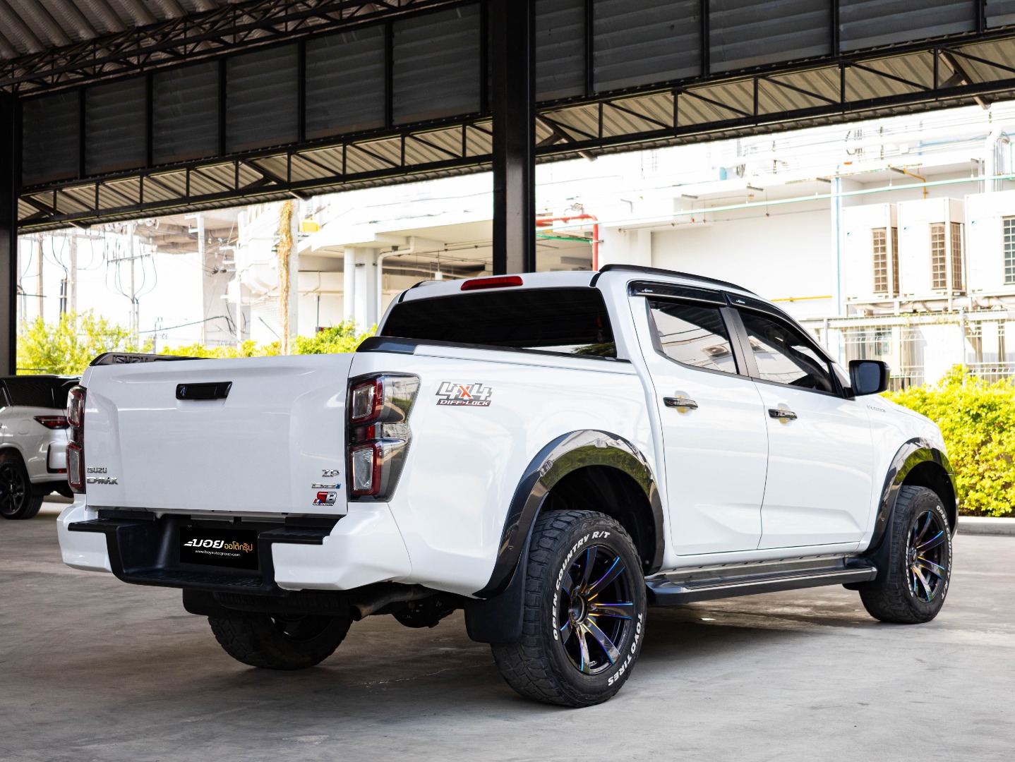 ISUZU  D-MAX V-CROSS CAB 4 3.0 ZP (4WD) (B1611)