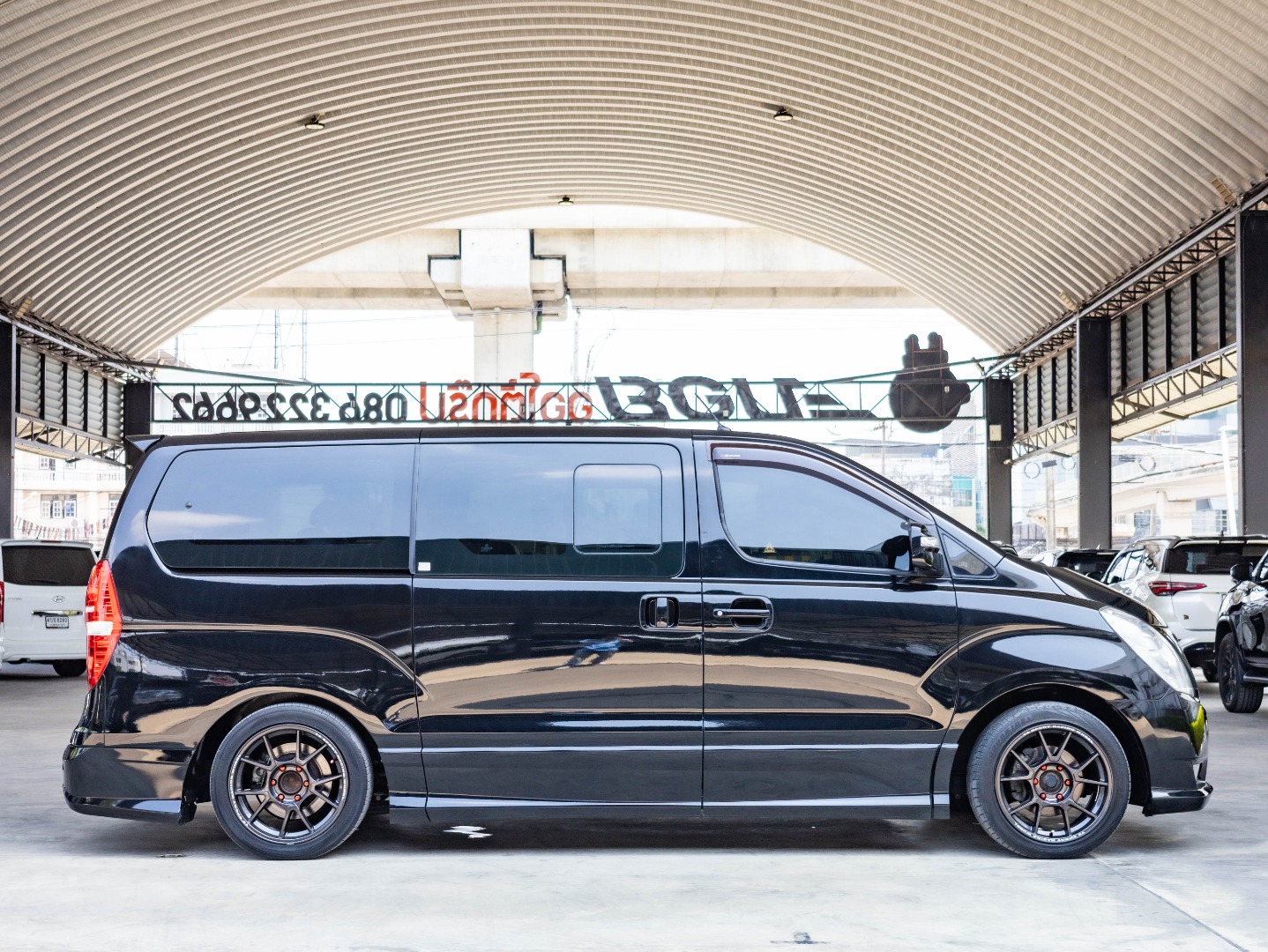 HYUNDAI H1 2.5 ELITE (11ที่นั่ง) (A3020)