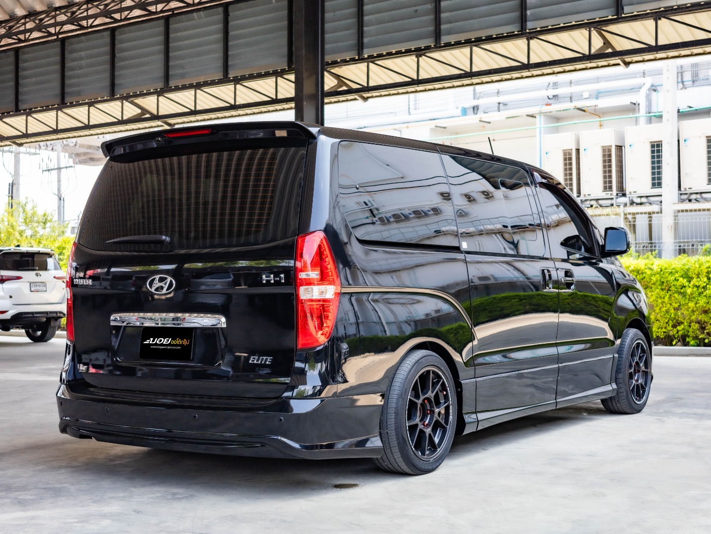 HYUNDAI H1 2.5 ELITE (11ที่นั่ง) (A3020)