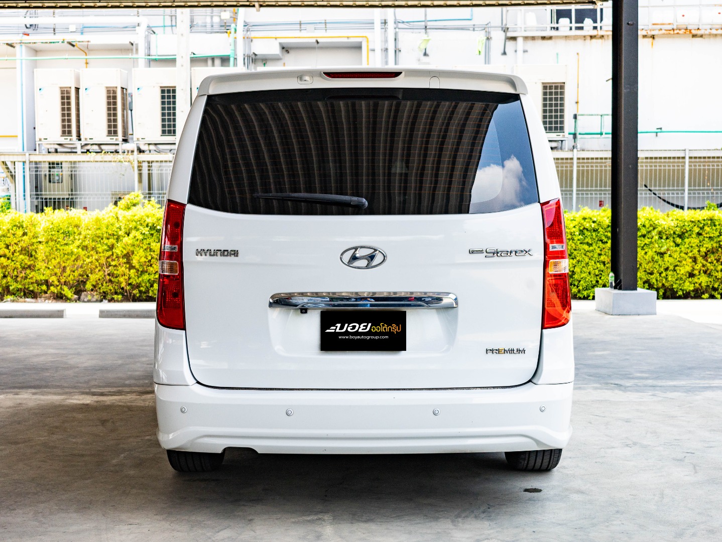 HYUNDAI  GRAND STAREX 2.5 PREMIUM (7 ที่นั่ง) (A3093)