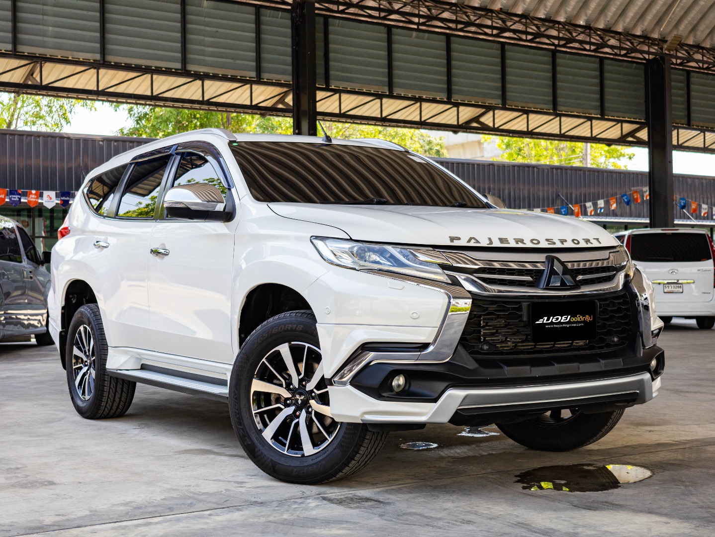 MITSUBISHI PAJERO 2.4 GT PREMIUM (A3072)