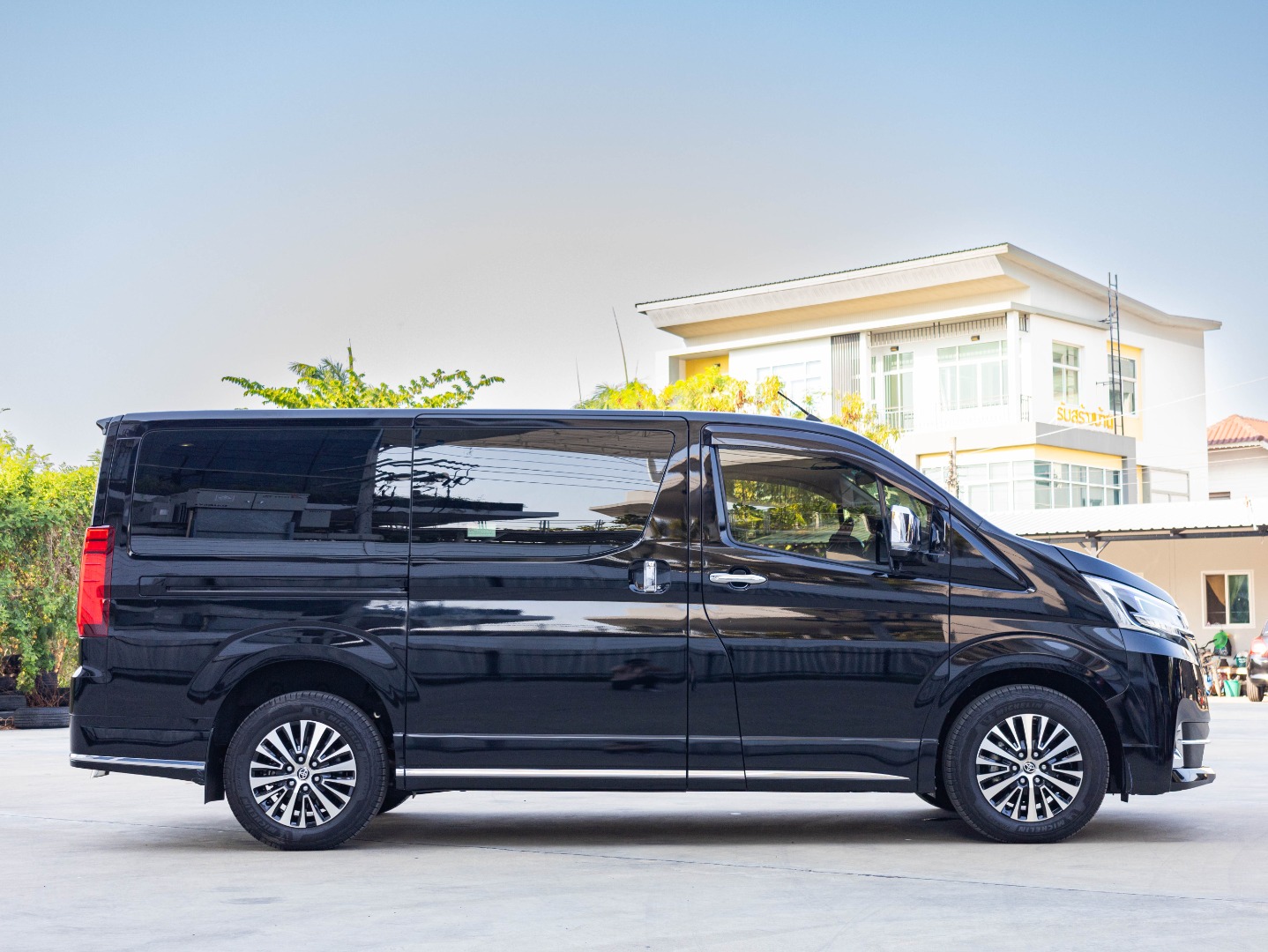 TOYOTA MAJESTY 2.8 PREMIUM (A3095)