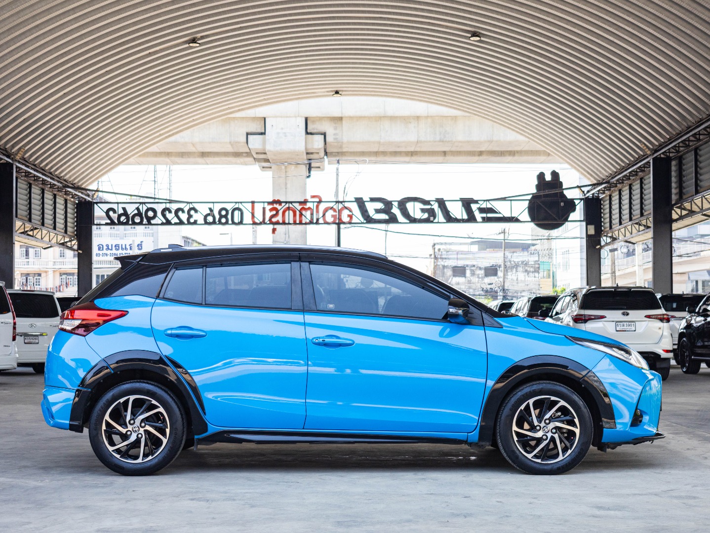 TOYOTA YARIS 1.2 SPORT PREMIUM BLACK ROOF (5 ประตู) (A3103)