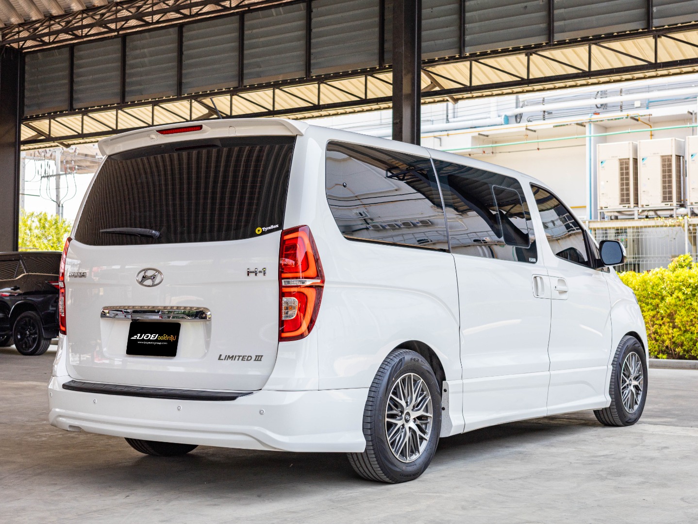 HYUNDAI H1 2.5 DELUXE LIMITED (11 ที่นั่ง) (A3104)