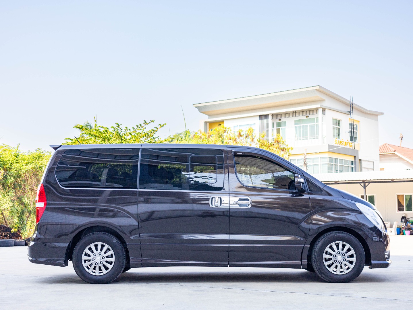 HYUNDAI H1 2.5 DELUXE (11ที่นั่ง) (A3105)