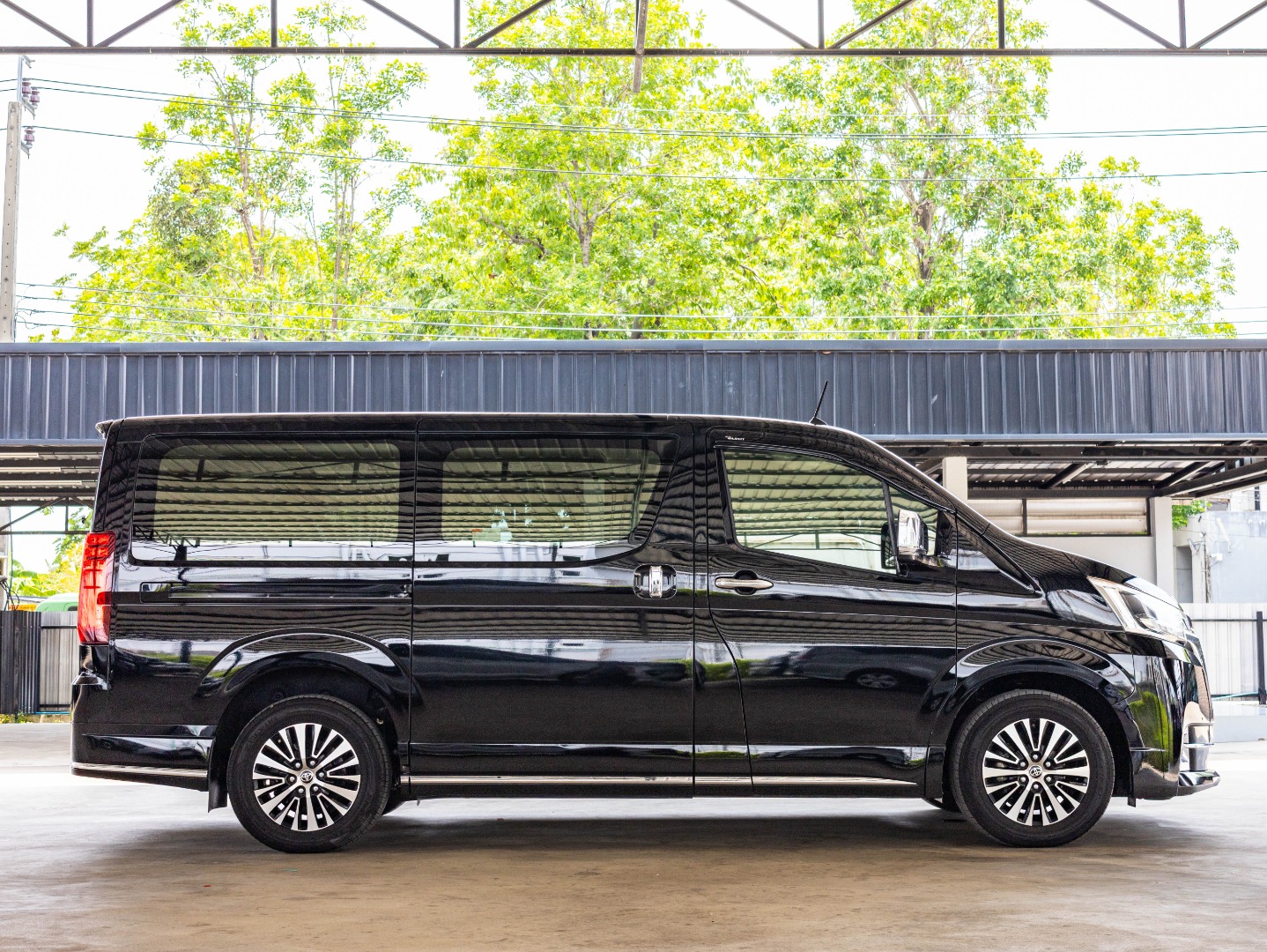 TOYOTA MAJESTY 2.8 GRANDE (A3108)