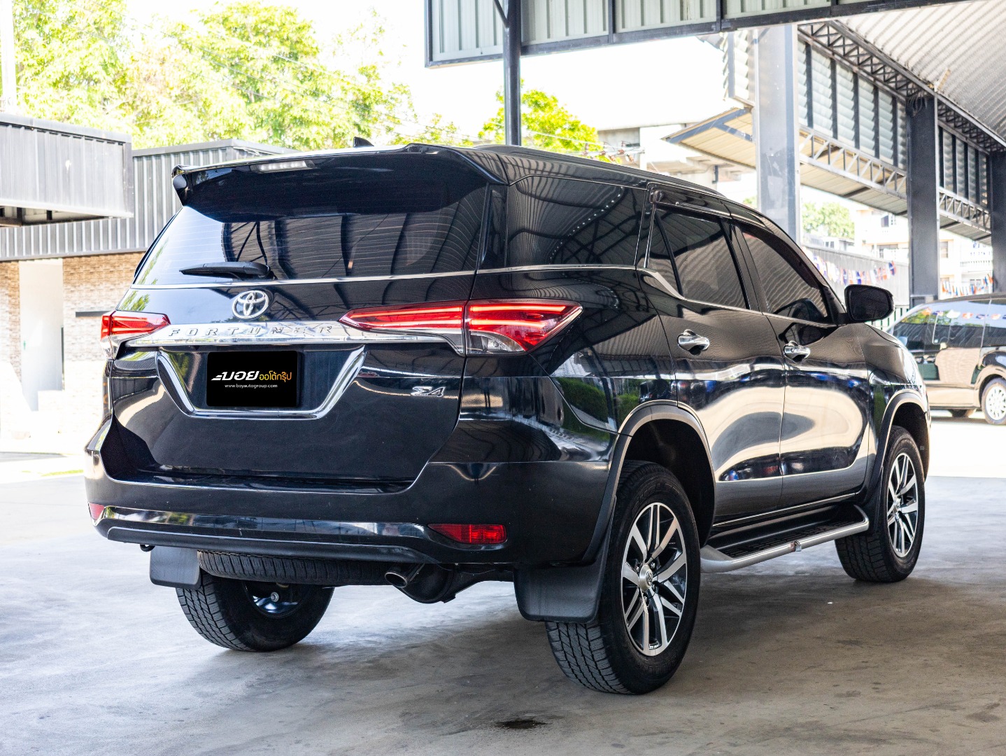 TOYOTA FORTUNER 2.4 V (4WD) (A3122)