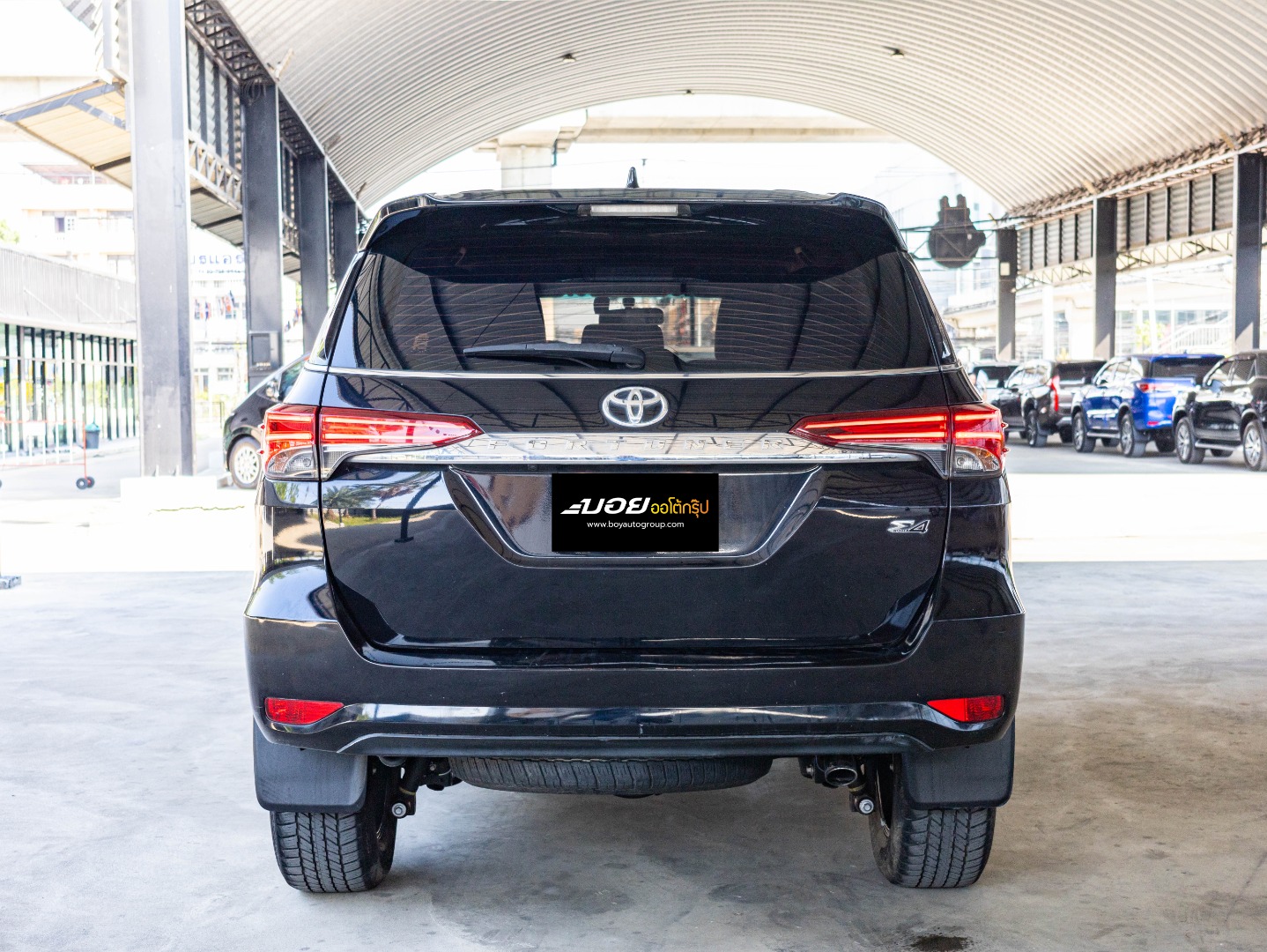 TOYOTA FORTUNER 2.4 V (4WD) (A3122)