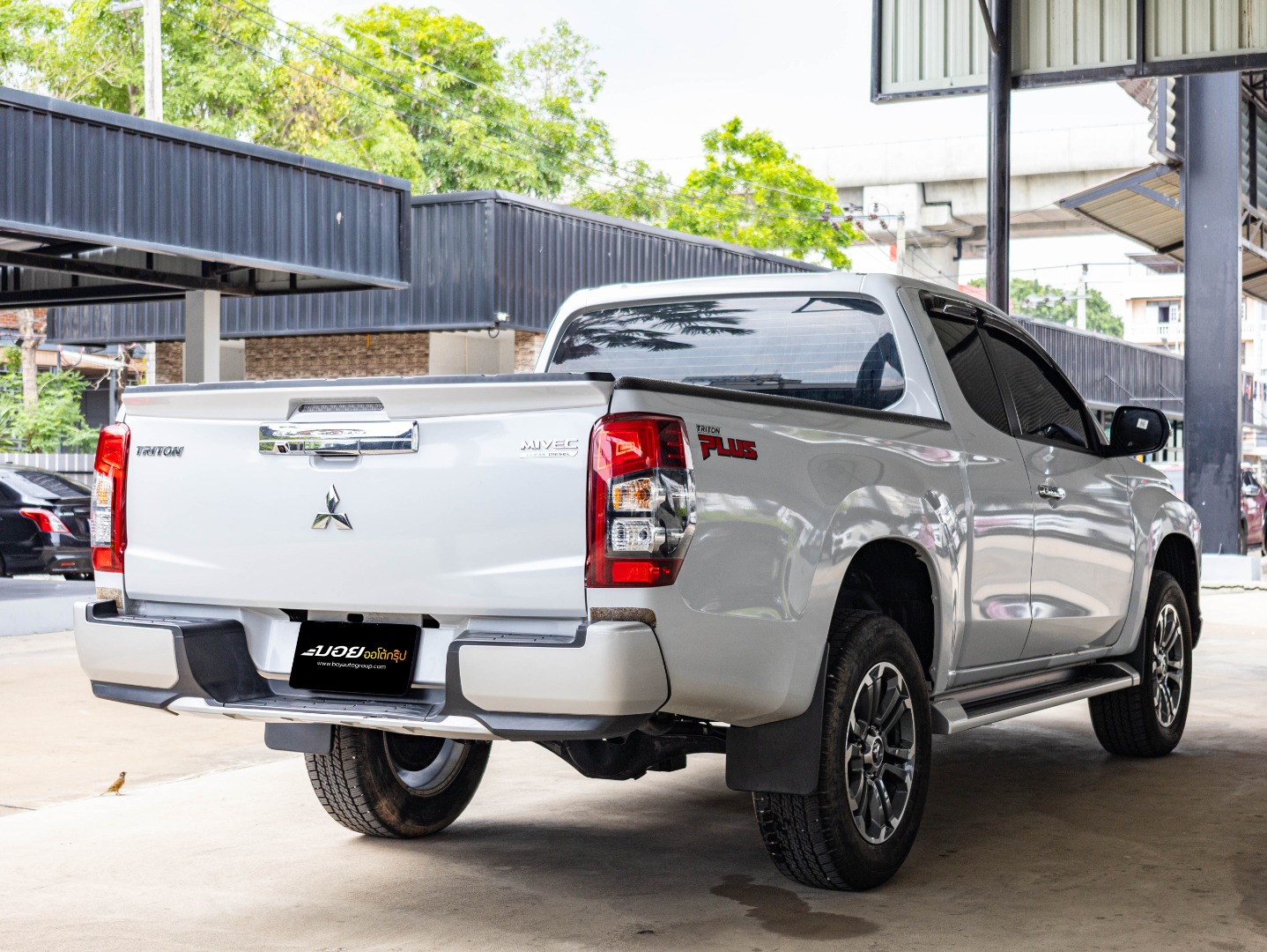 MITSUBISHI TRITON MEGA CAB PLUS 2.4 GT (B1616)