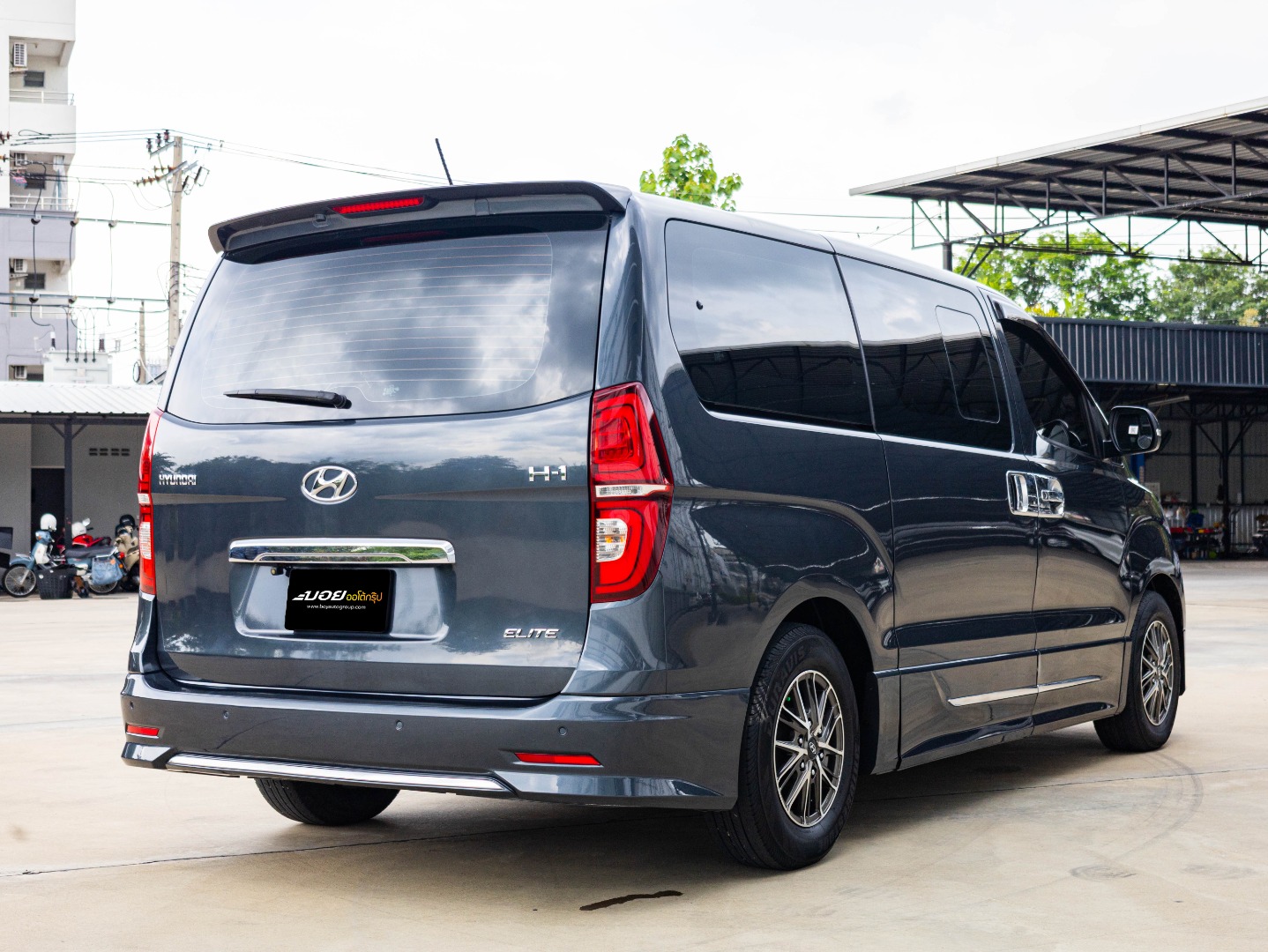HYUNDAI H1 2.5 ELITE (11ที่นั่ง) (DAIMOND) (A3133)
