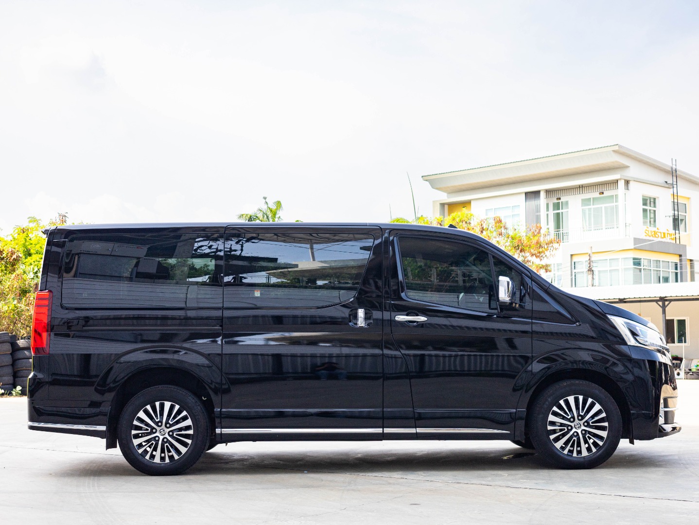 TOYOTA MAJESTY 2.8 GRANDE (A3134)
