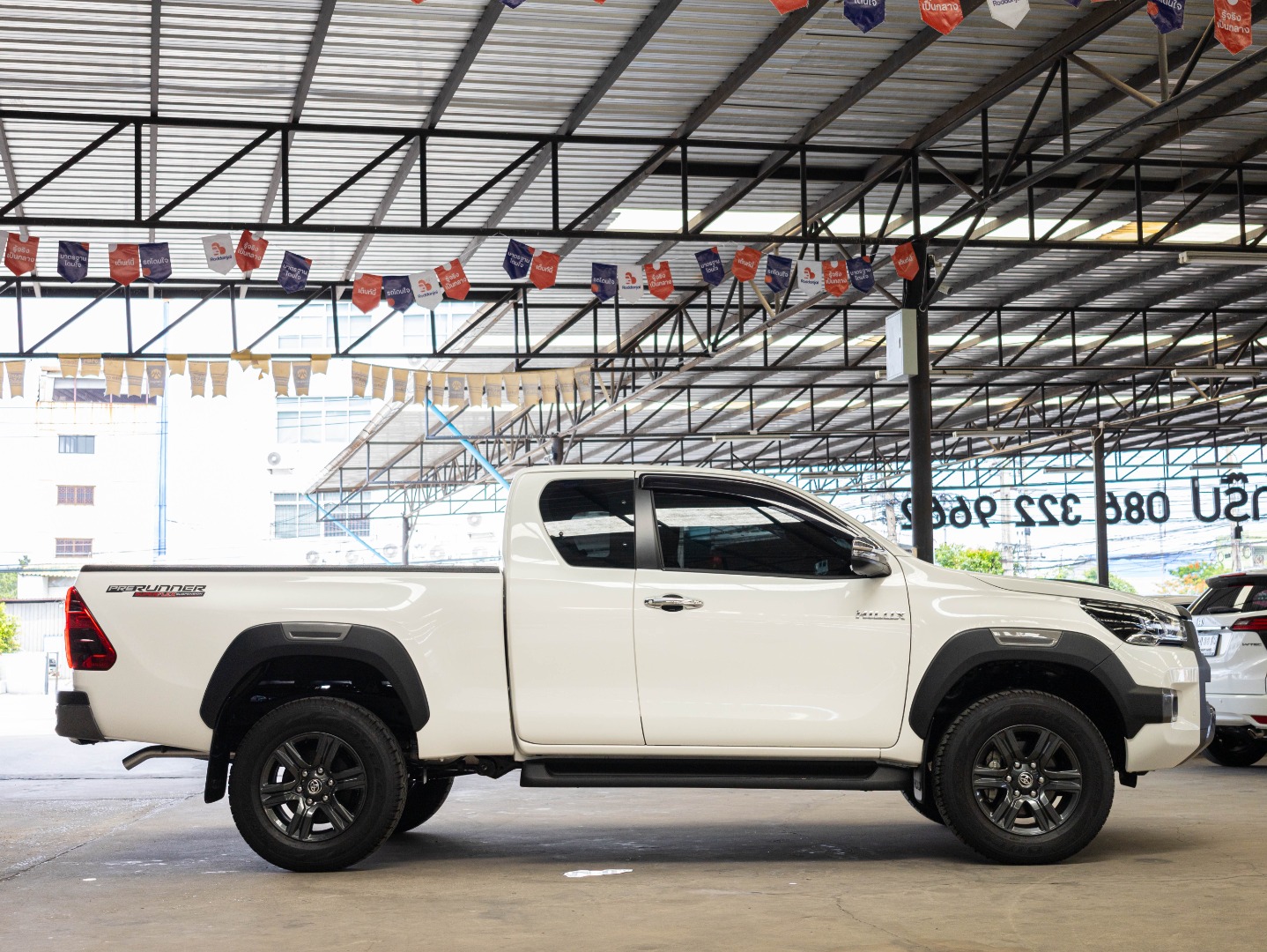 TOYOTA HILUX REVO SMART CAB PRERUNNER 2.4 MID (B1620)