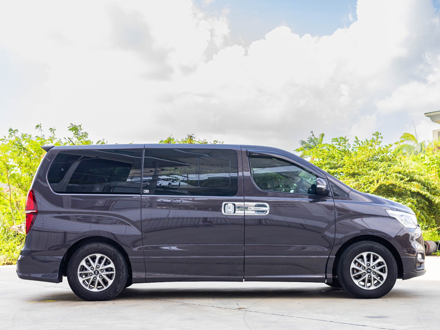 HYUNDAI H1 2.5 ELITE (11ที่นั่ง) (A3139)