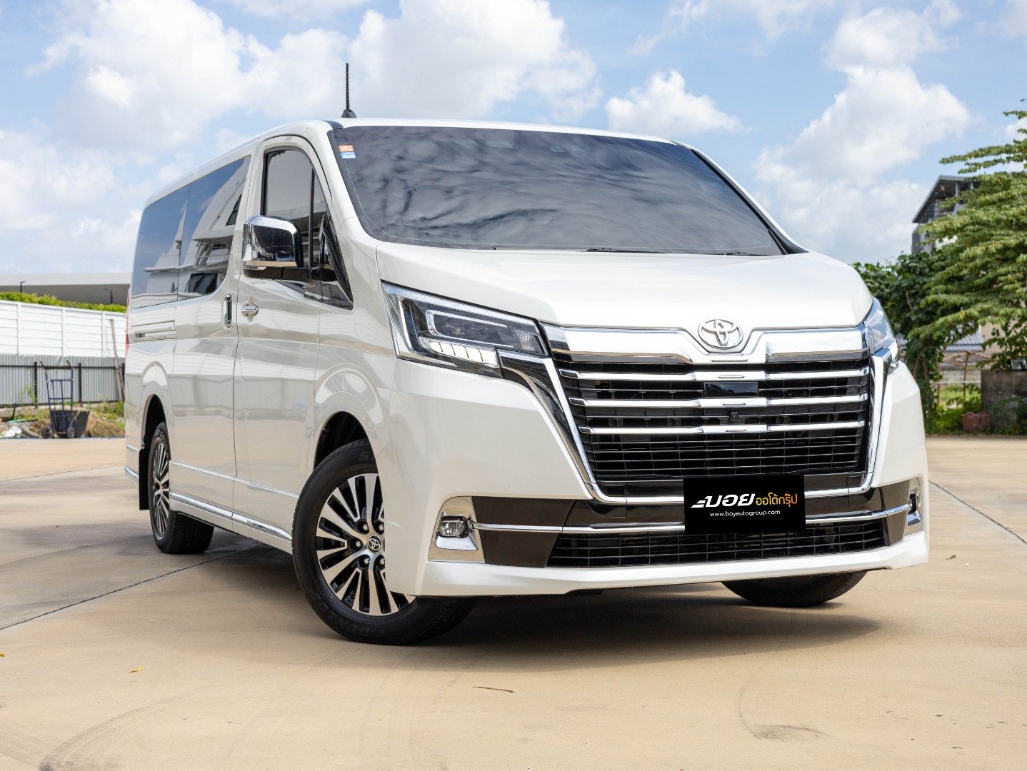 TOYOTA MAJESTY 2.8 GRANDE