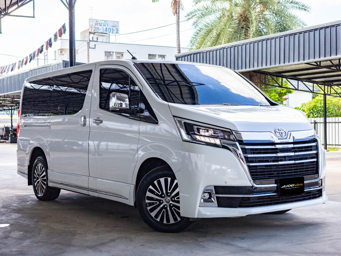 TOYOTA MAJESTY 2.8 PREMIUM (A3151)