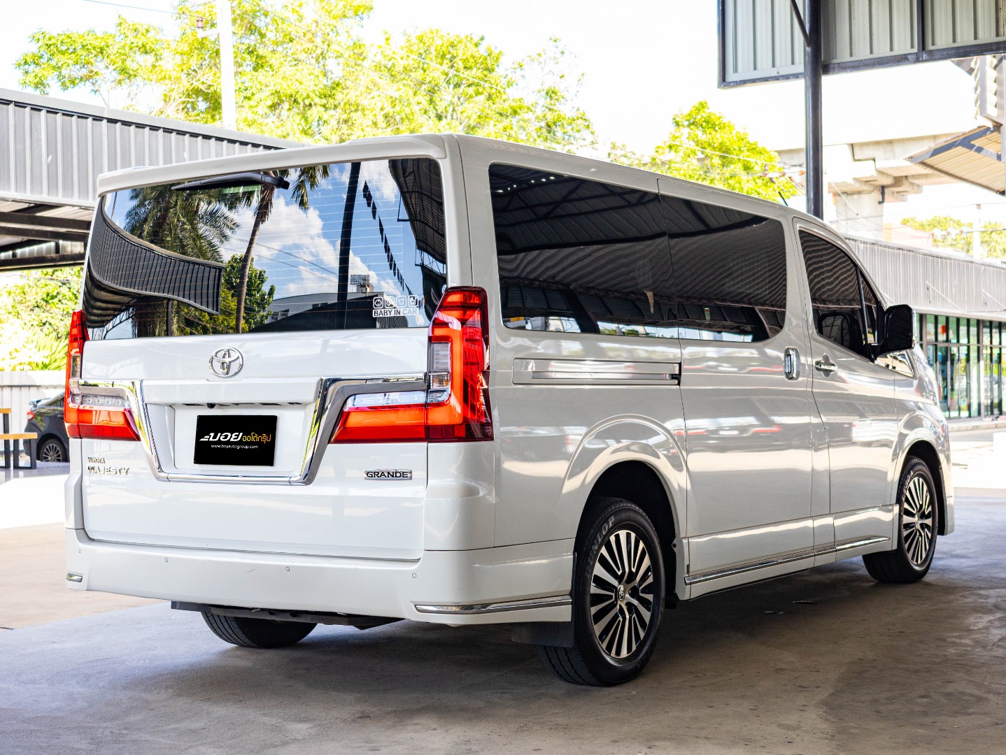 TOYOTA MAJESTY 2.8 PREMIUM (A3151)