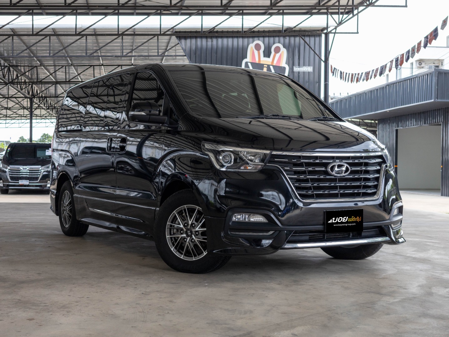 HYUNDAI H1 2.5 DELUXE (11ที่นั่ง) (DIAMOND) (A3165)