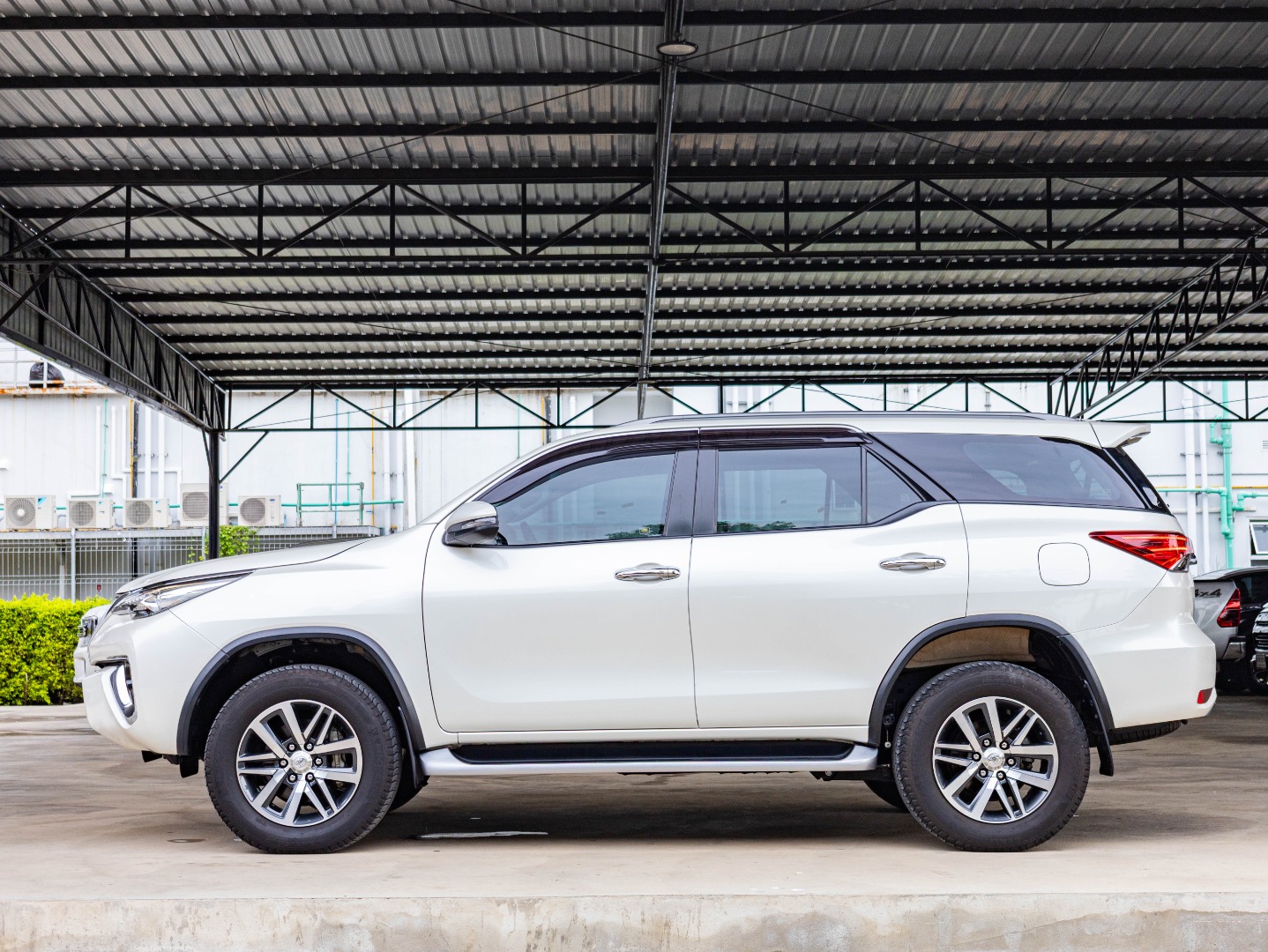 TOYOTA FORTUNER 2.4 V (A3152)