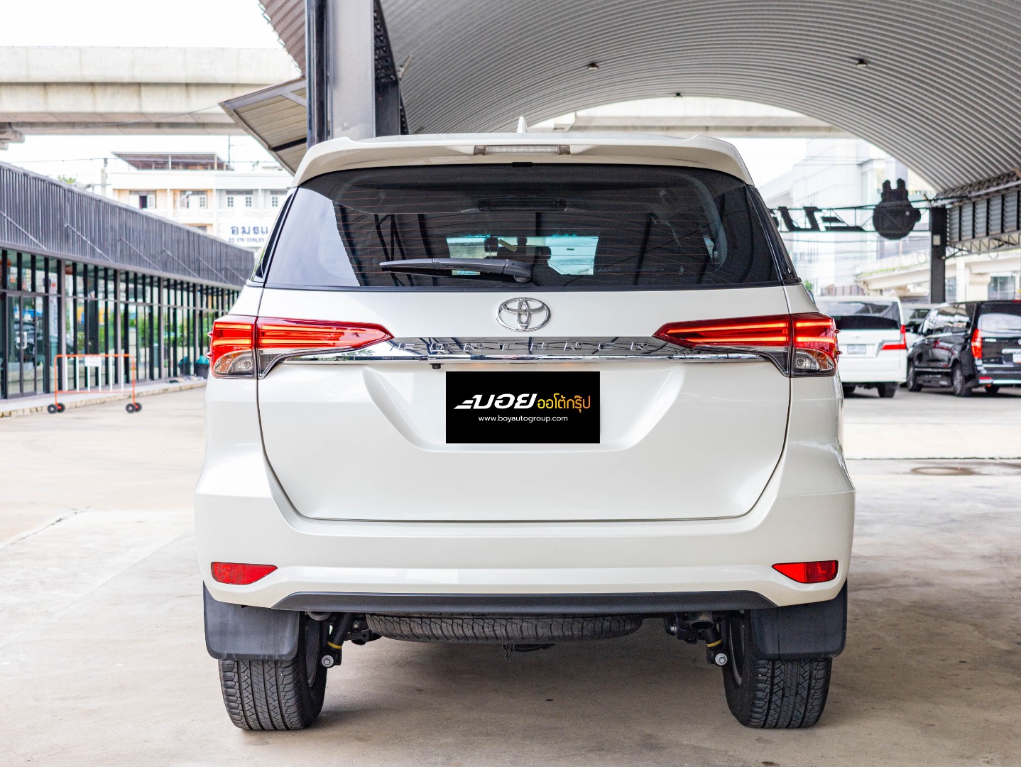 TOYOTA FORTUNER 2.4 V (A3152)
