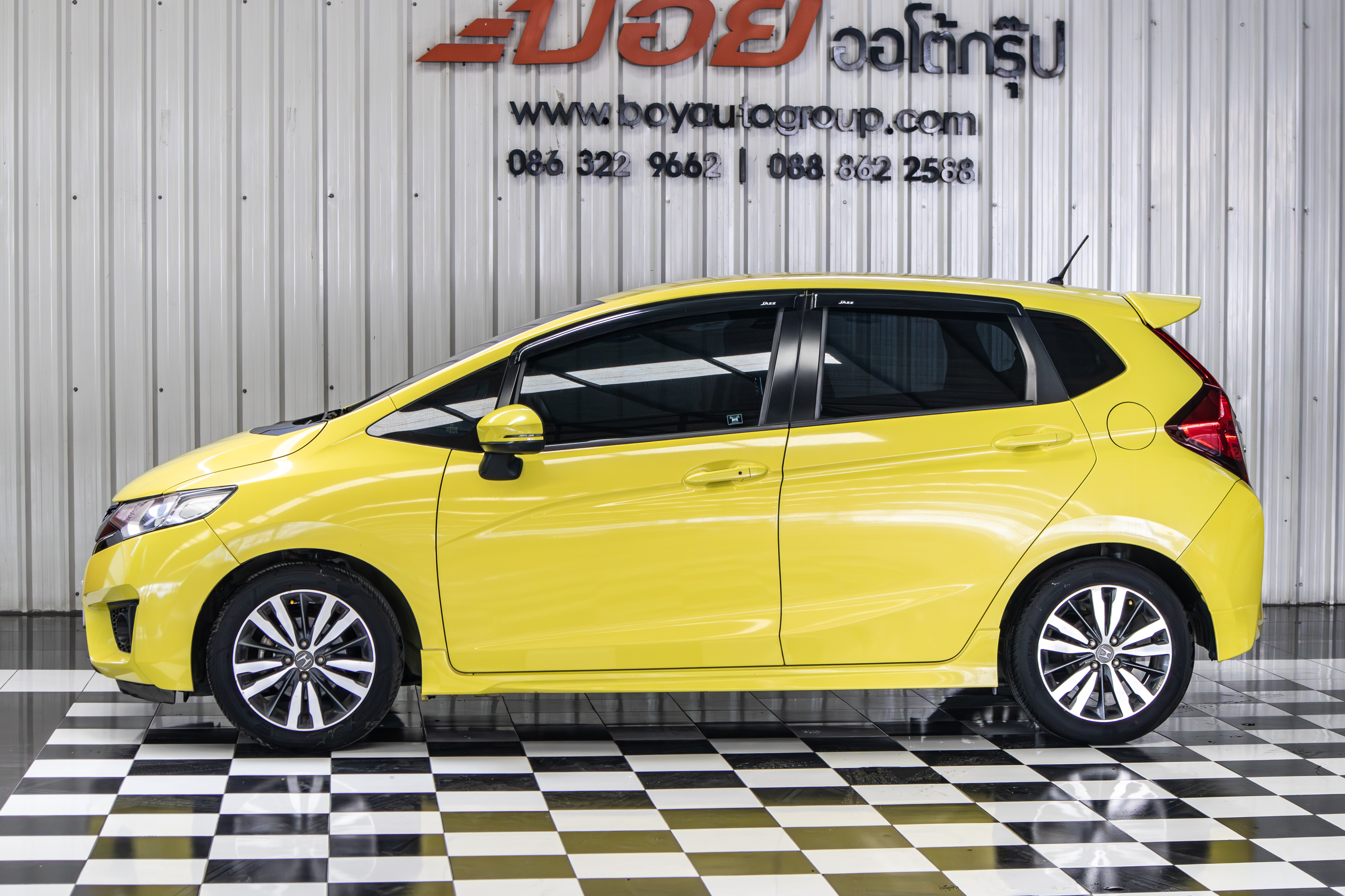 HONDA JAZZ 1.5 SV (MA3181)