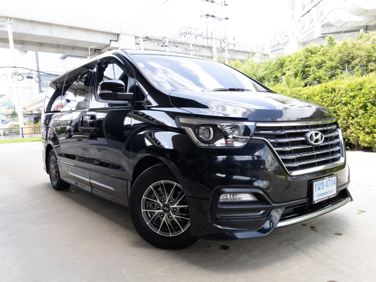 HYUNDAI H1 2.5 ELITE (11ที่นั่ง)(DAIMOND) กระจังหน้านอน (RA3162)