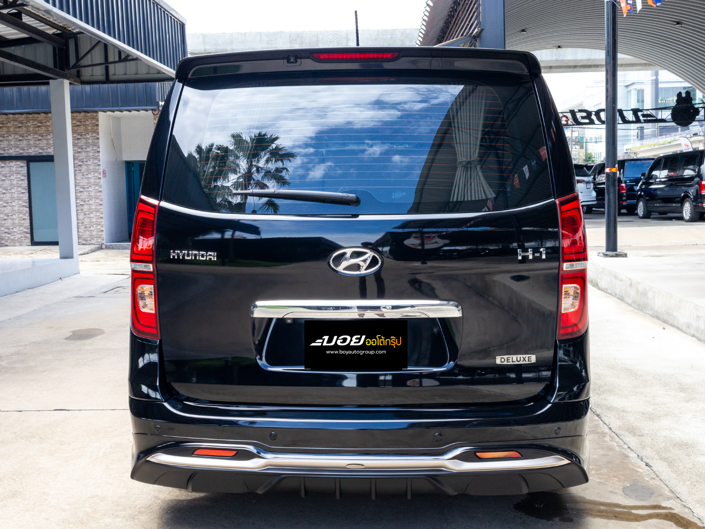HYUNDAI H1 2.5 DELUXE แต่ง (7ที่นั่ง) กระจังหน้านอน (RA3156)