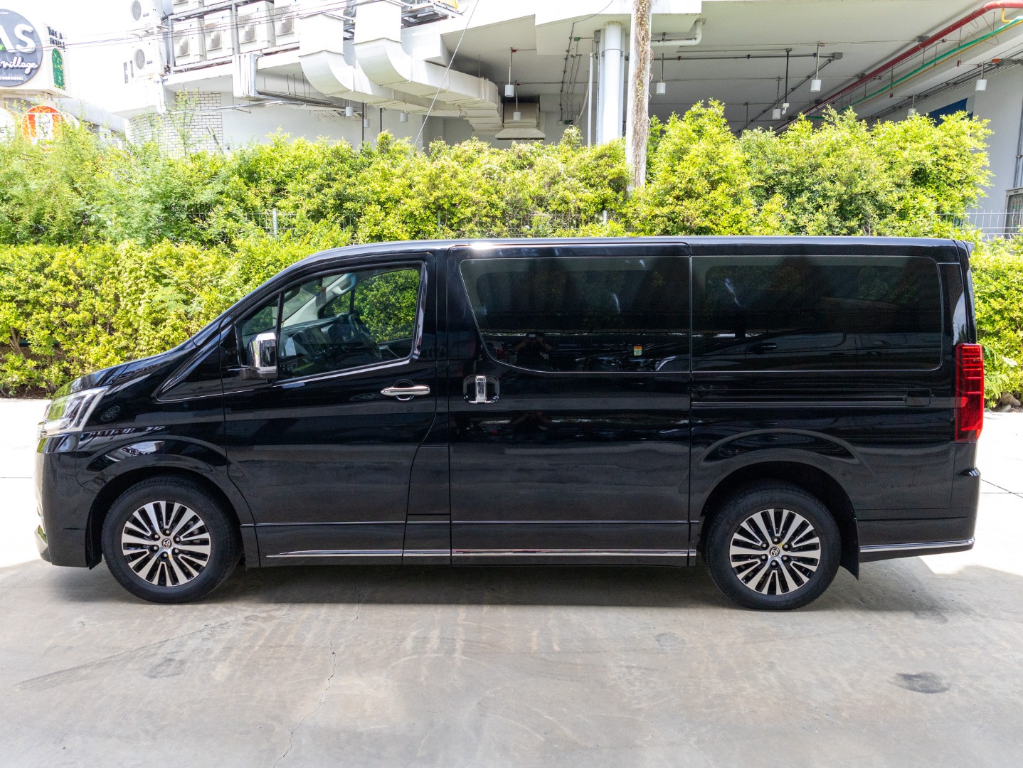 TOYOTA MAJESTY 2.8 PREMIUM (RA3167)