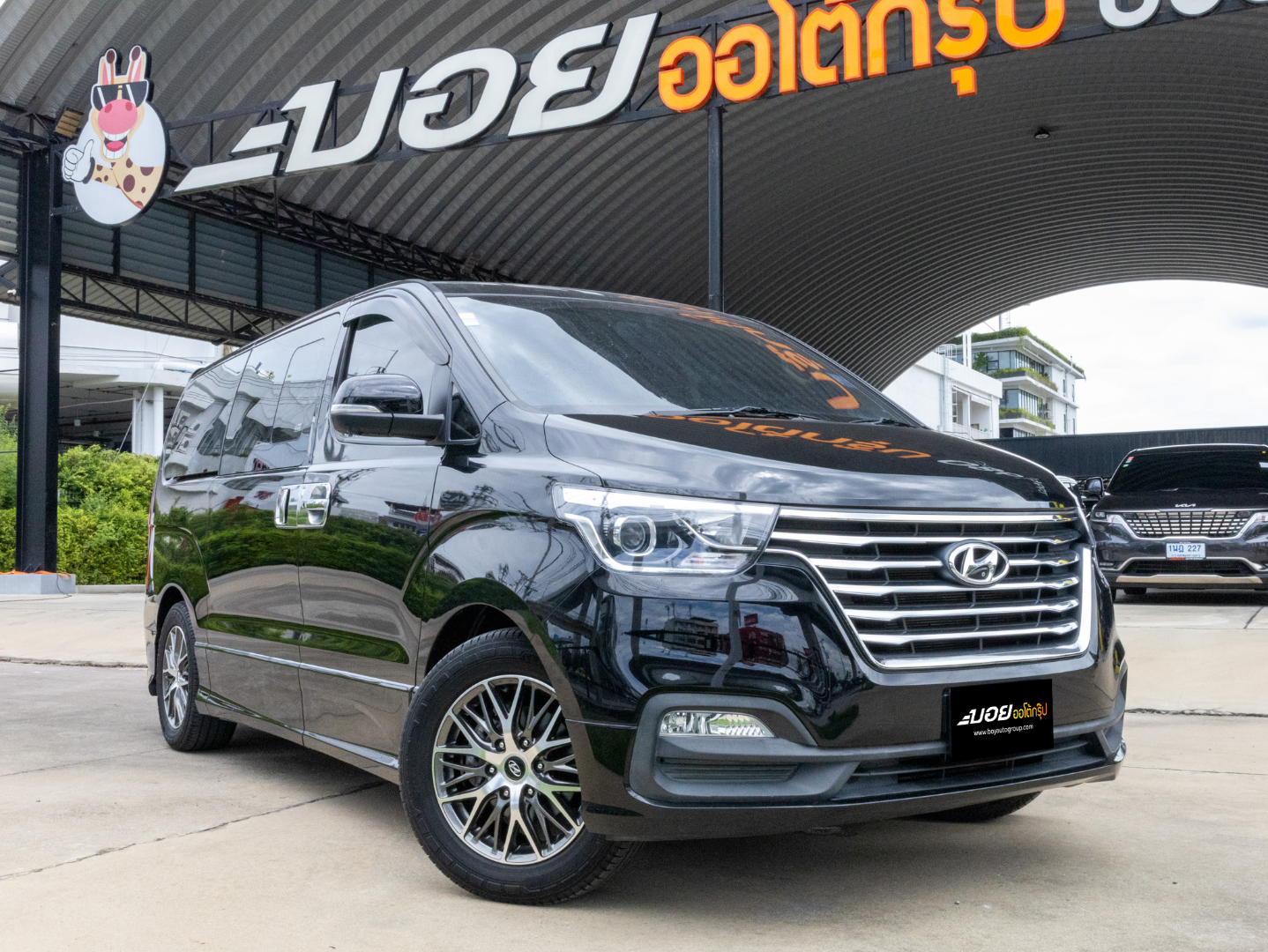 HYUNDAI GRAND STAREX 2.5 VIP (7 ที่นั่ง) (RA3177)