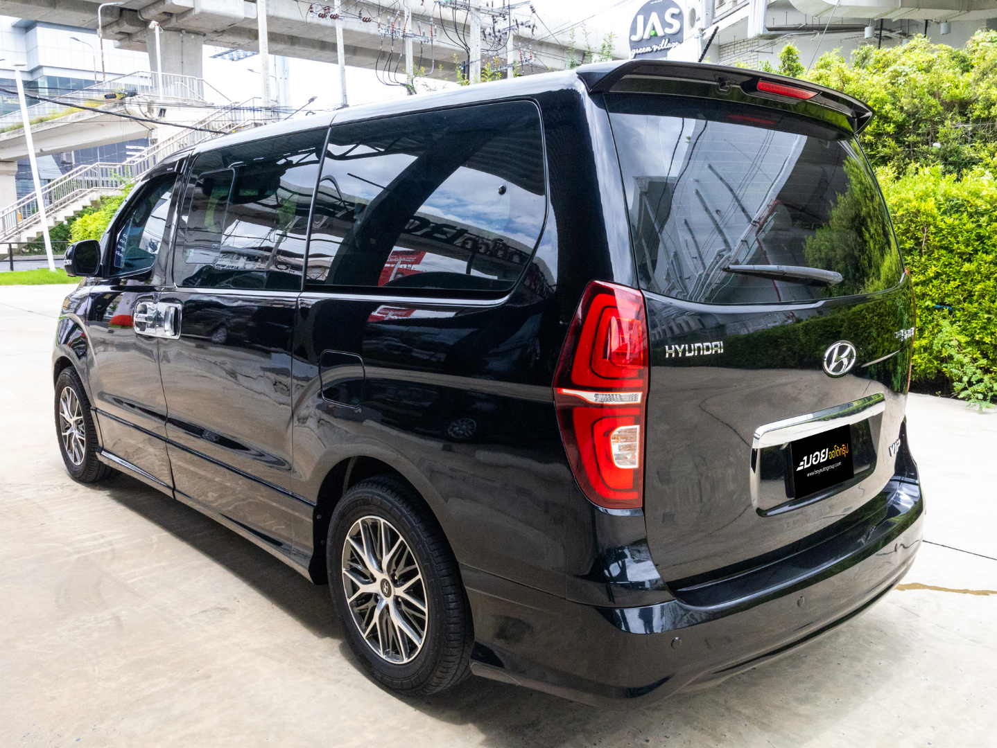 HYUNDAI GRAND STAREX 2.5 VIP (7 ที่นั่ง) (RA3177)