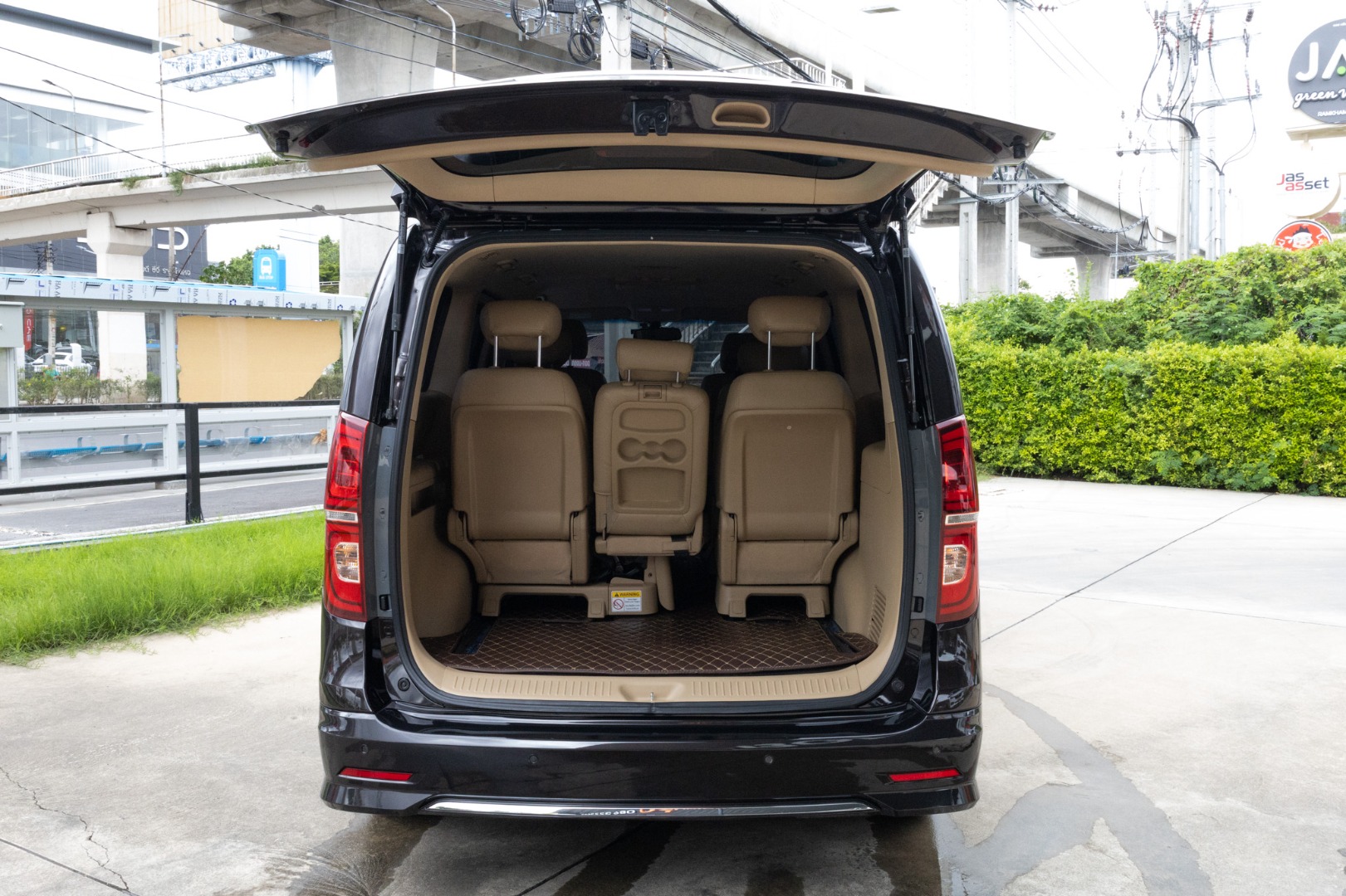 HYUNDAI H1 2.5 DELUXE (11ที่นั่ง) DIAMOND (RA3191)