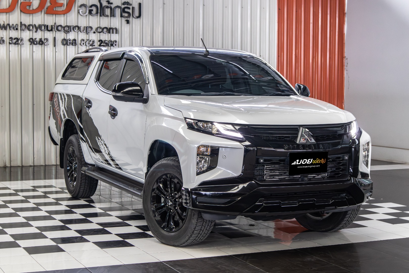 MITSUBISHI TRITON DOUBLE CAB PLUS 2.4 ATHLETE PREMIUM (4WD) (MB3192)