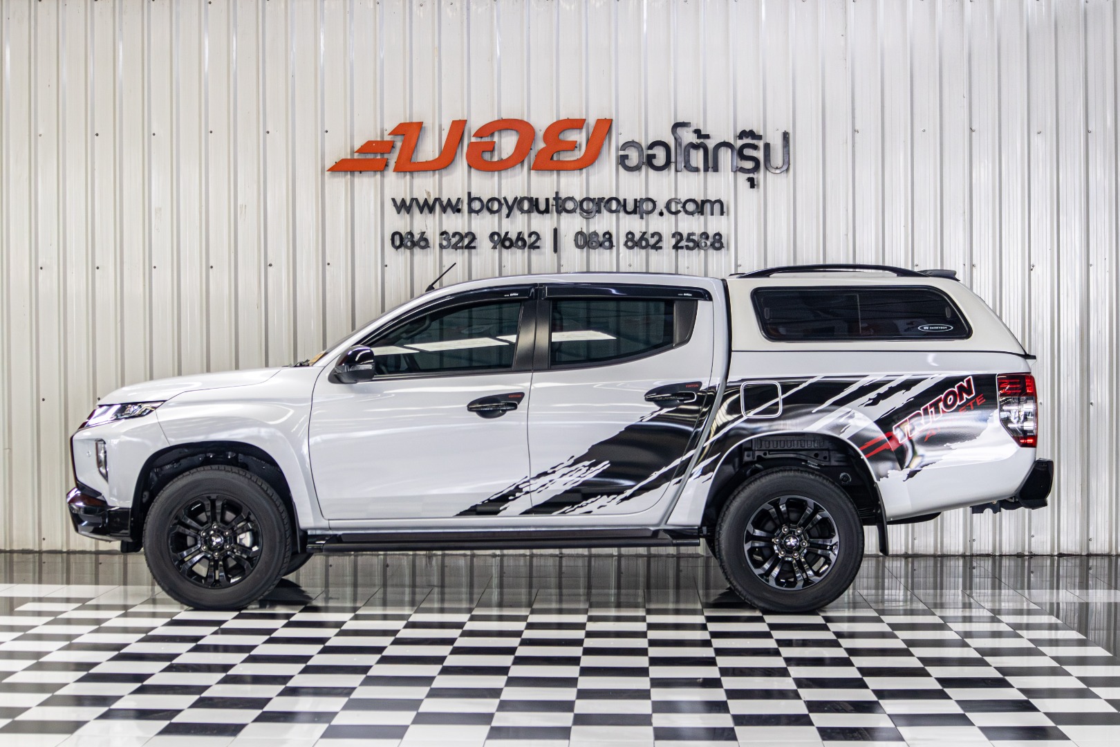 MITSUBISHI TRITON DOUBLE CAB PLUS 2.4 ATHLETE PREMIUM (4WD) (MB3192)