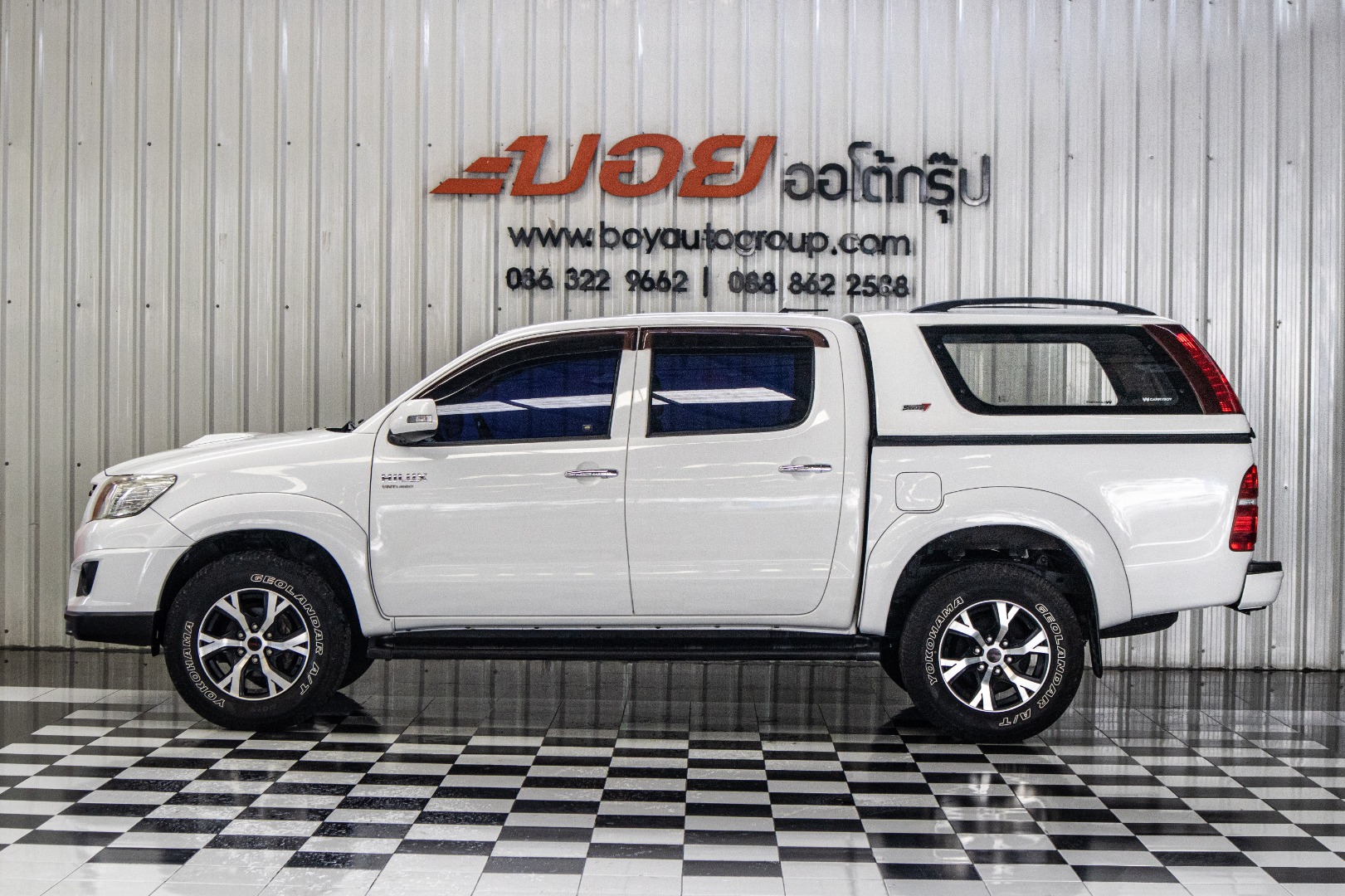 TOYOTA HILUX VIGO DOUBLE CAB PRERUNNER 2.5E TRD (MB1628)