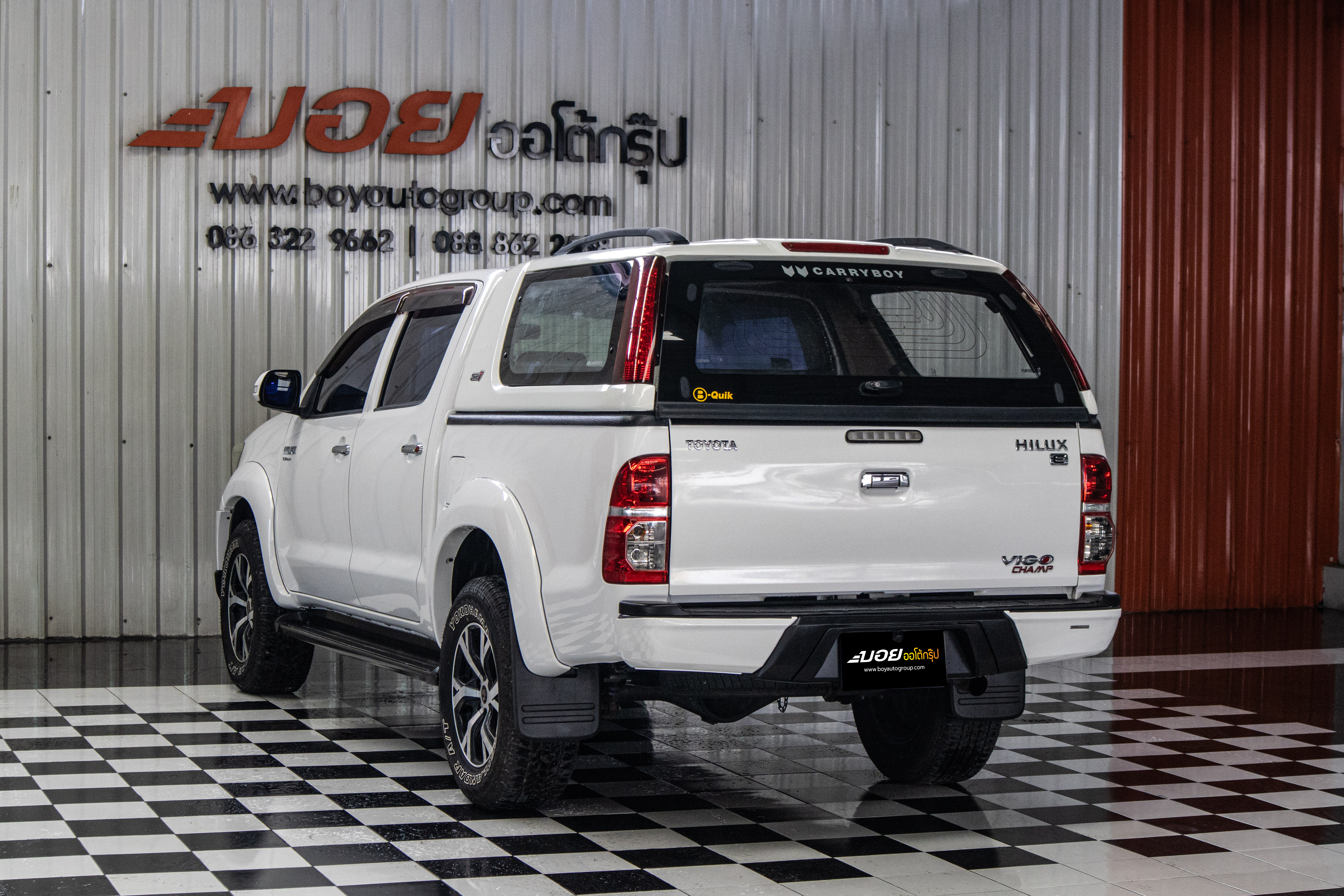 TOYOTA HILUX VIGO DOUBLE CAB PRERUNNER 2.5E TRD (MB1628)