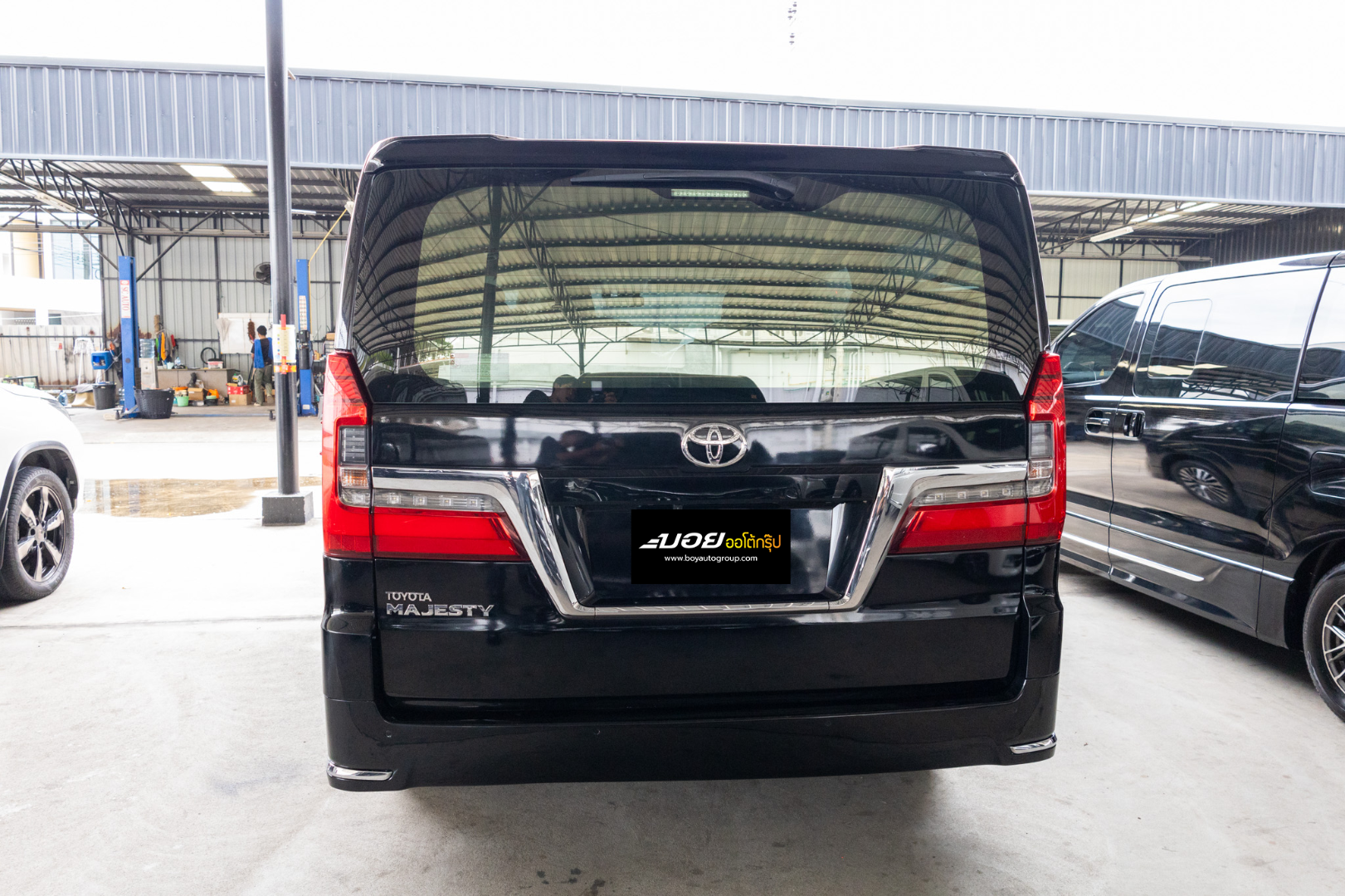 TOYOTA MAJESTY 2.8 STANDARD (RA3186)