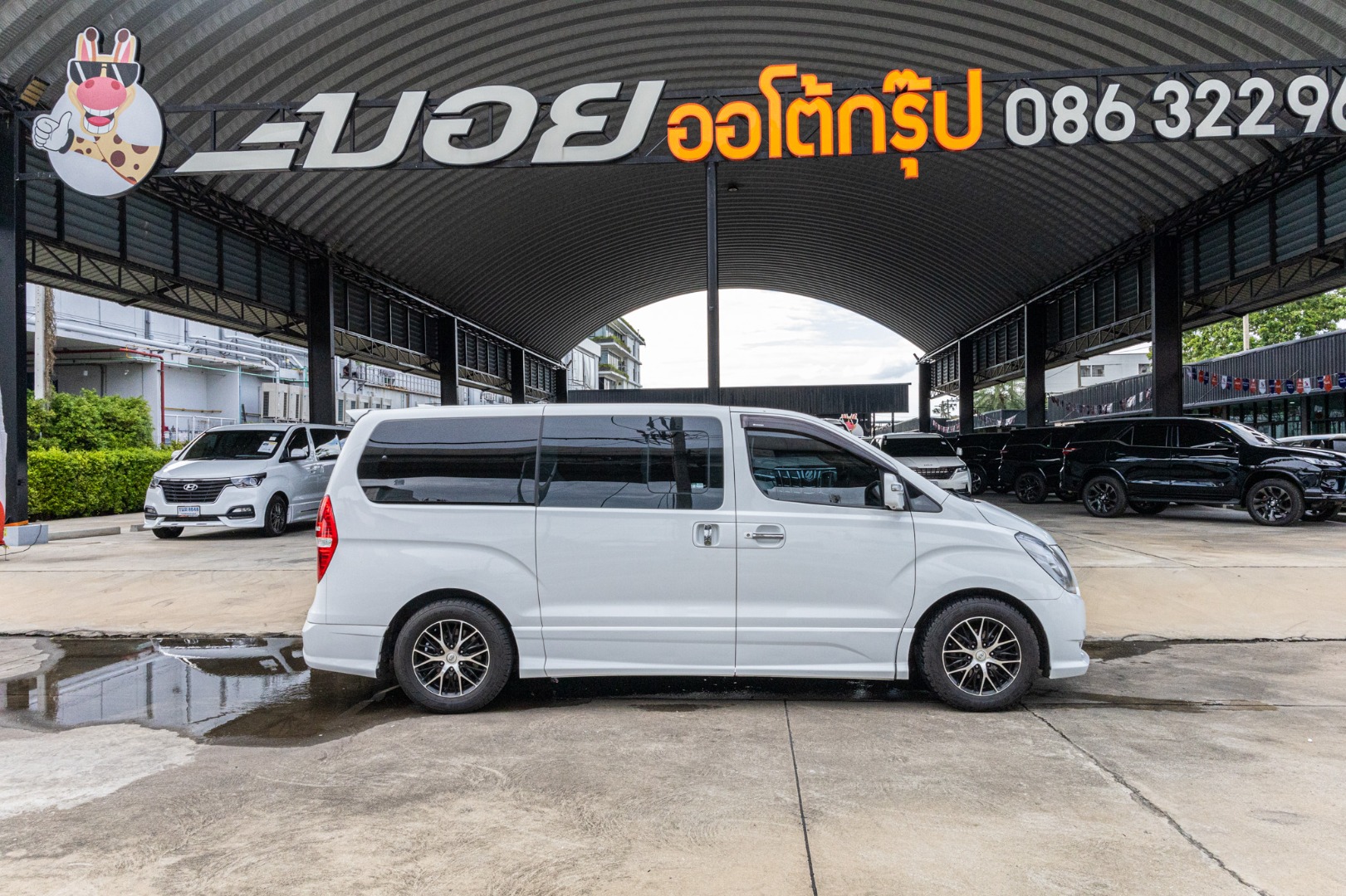 HYUNDAI H1 2.5 GRAND STARE (RA3205)