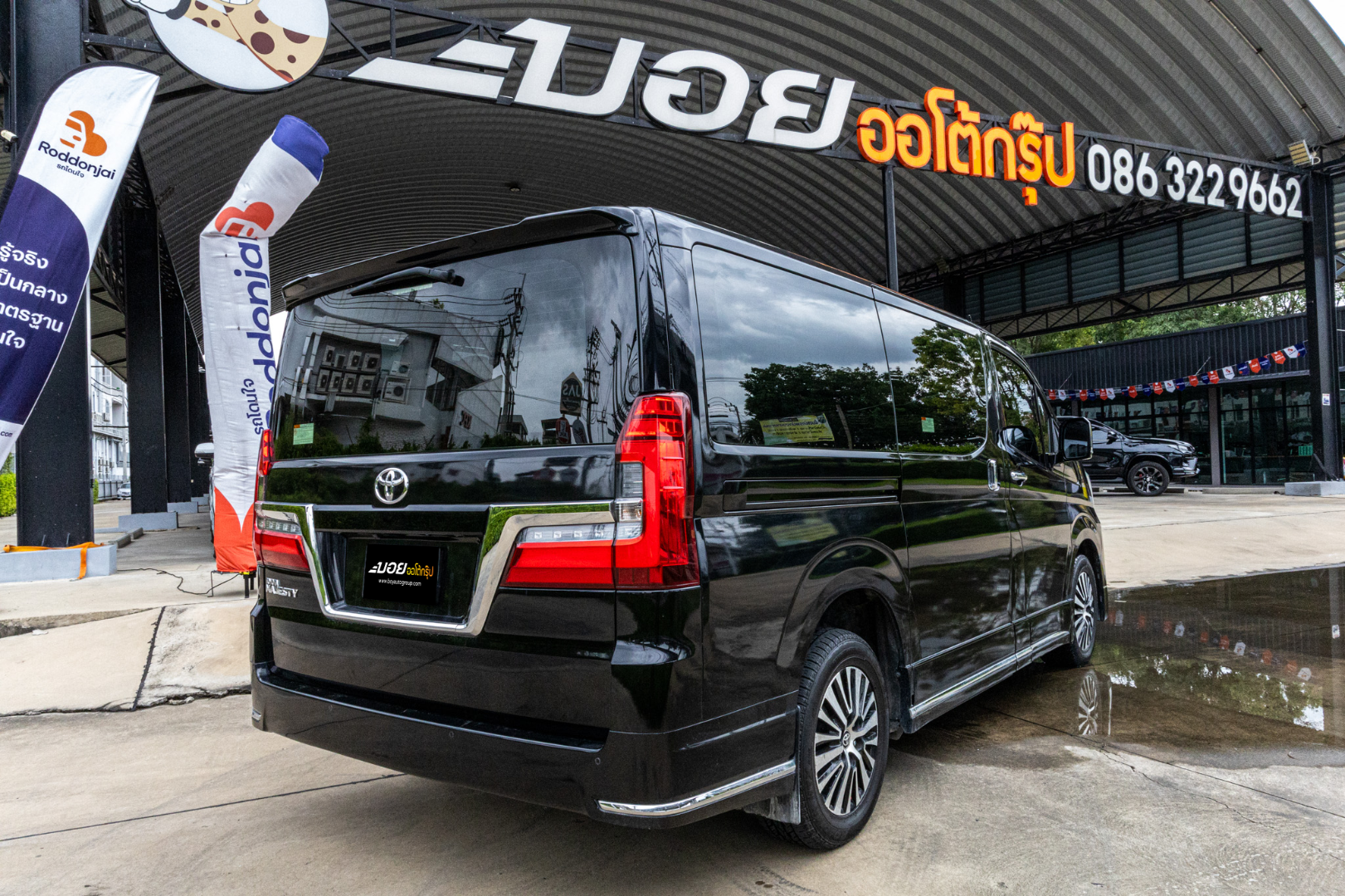 TOYOTA MAJESTY 2.8 PREMIUM (RA3203)