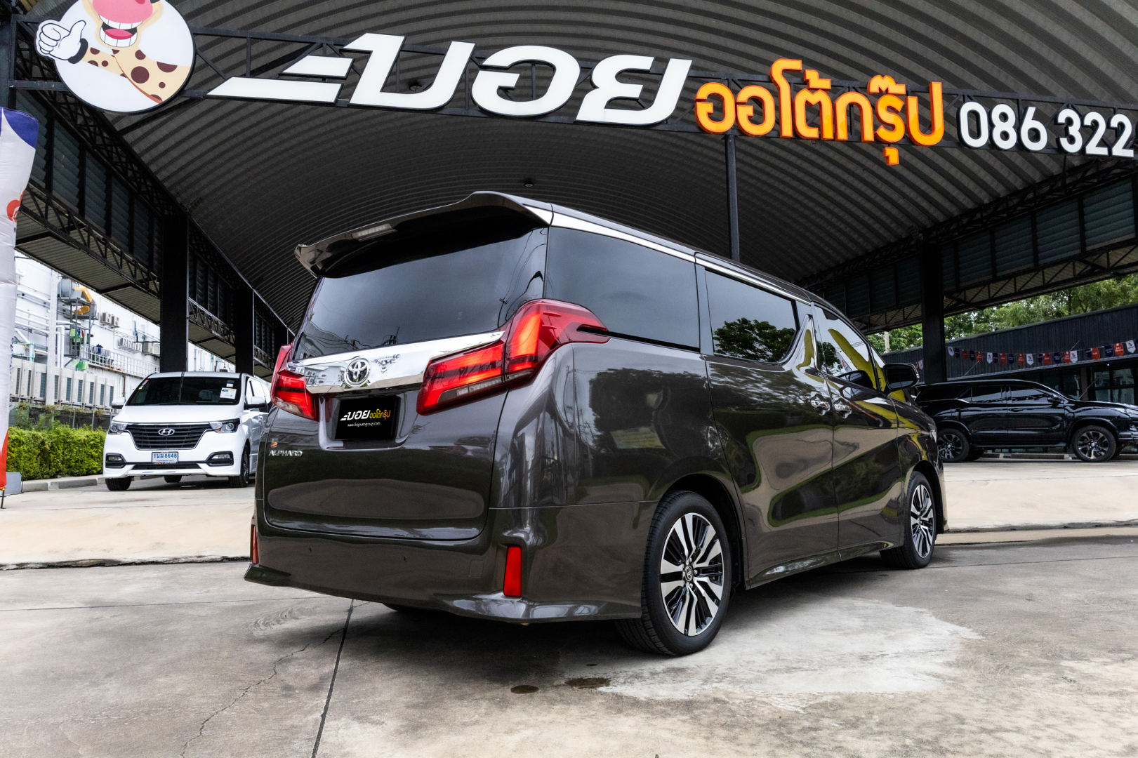TOYOTA ALPHARD (RA3208)