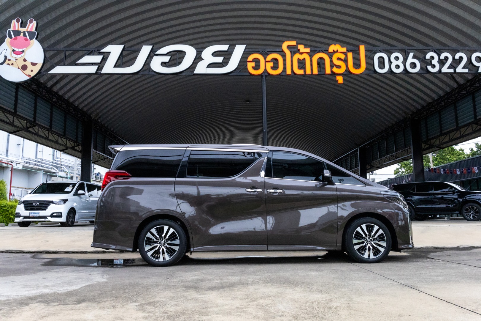 TOYOTA ALPHARD (RA3208)